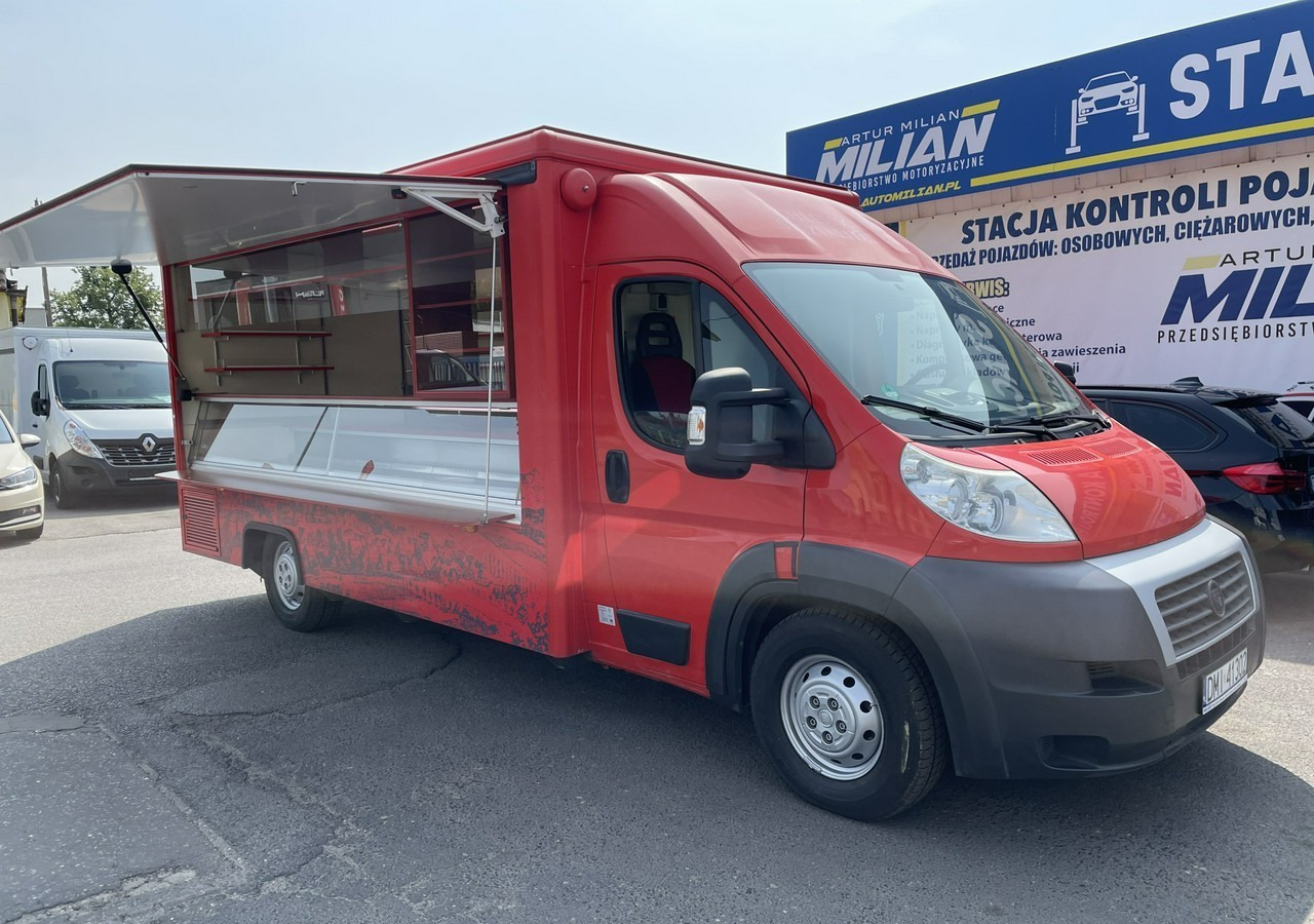 Fiat Ducato Autosklep wędlin Gastronomiczny Food Truck Foodtruck Sklep Borco 201 - Tirdzniecības kravas automašīna: foto 3 Fiat Ducato Autosklep wędlin Gastronomiczny Food Truck Foodtruck Sklep Borco 201 - Tirdzniecības kravas automašīna: foto 3
