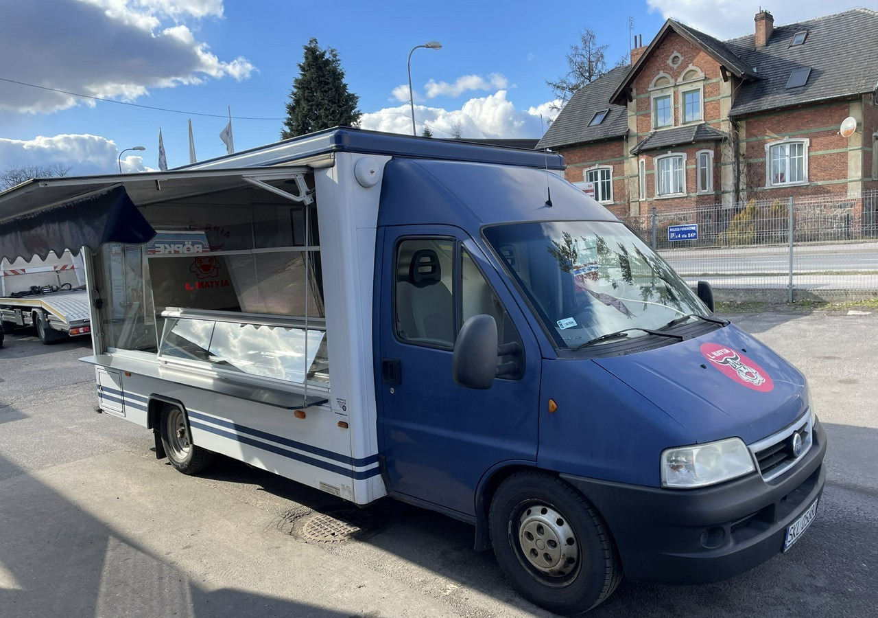 Fiat Ducato Autosklep wędlin Gastronomiczny food truck foodtruck sklep 2006 - Tirdzniecības kravas automašīna: foto 2 Fiat Ducato Autosklep wędlin Gastronomiczny food truck foodtruck sklep 2006 - Tirdzniecības kravas automašīna: foto 2