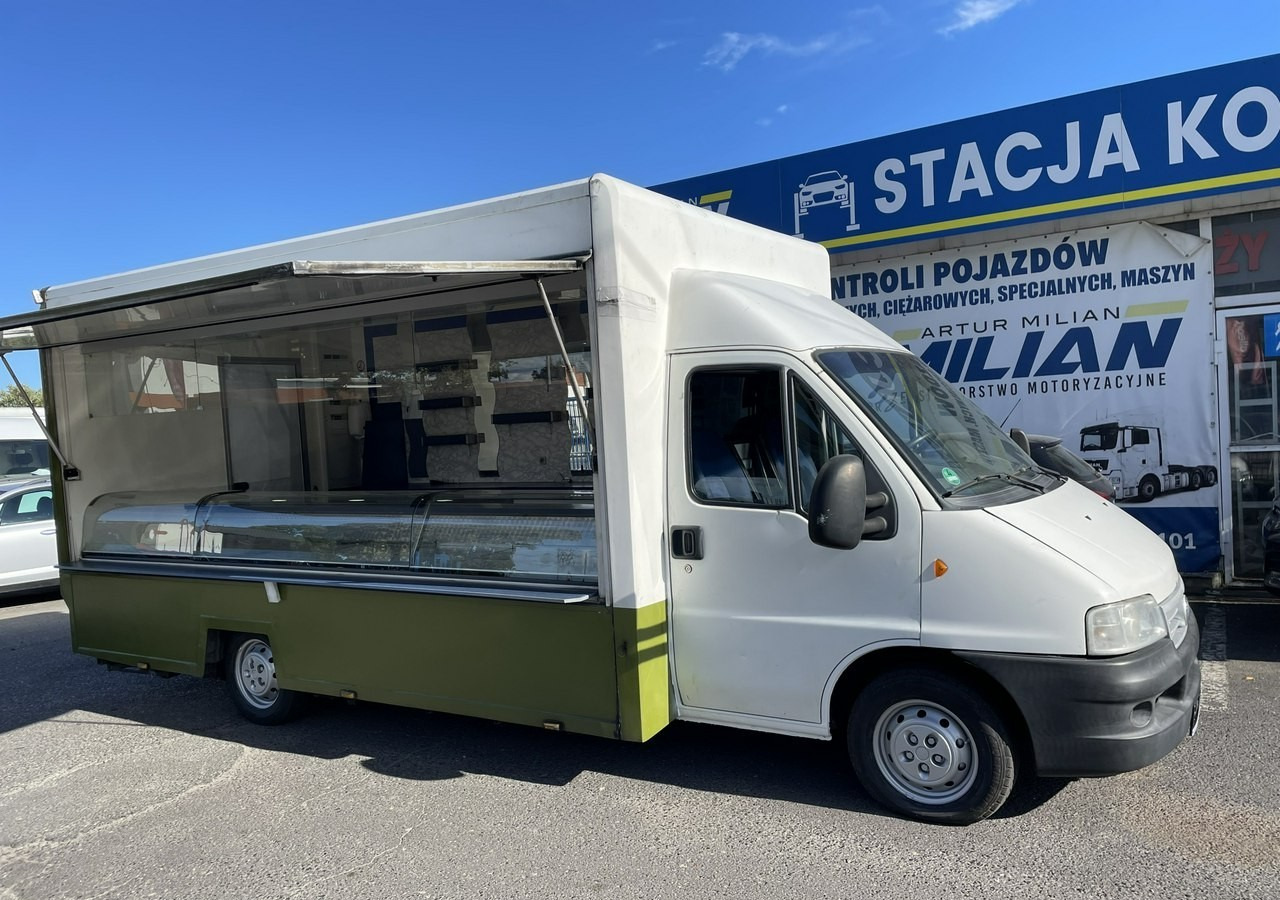 Fiat Ducato Autosklep wędlin Ryb Gastronomiczny Food Truck Foodtruck Sklep 2006 - Tirdzniecības kravas automašīna: foto 3 Fiat Ducato Autosklep wędlin Ryb Gastronomiczny Food Truck Foodtruck Sklep 2006 - Tirdzniecības kravas automašīna: foto 3