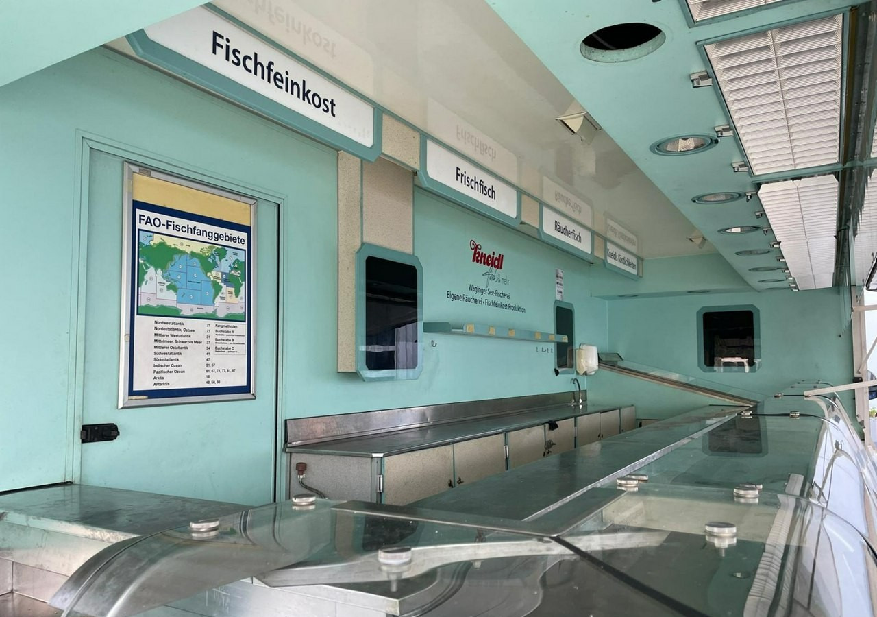 Fiat Ducato Ducato Autosklep wędlin Gastronomiczny Food Truck Foodtruck sklep ba - Tirdzniecības kravas automašīna: foto 4 Fiat Ducato Ducato Autosklep wędlin Gastronomiczny Food Truck Foodtruck sklep ba - Tirdzniecības kravas automašīna: foto 4