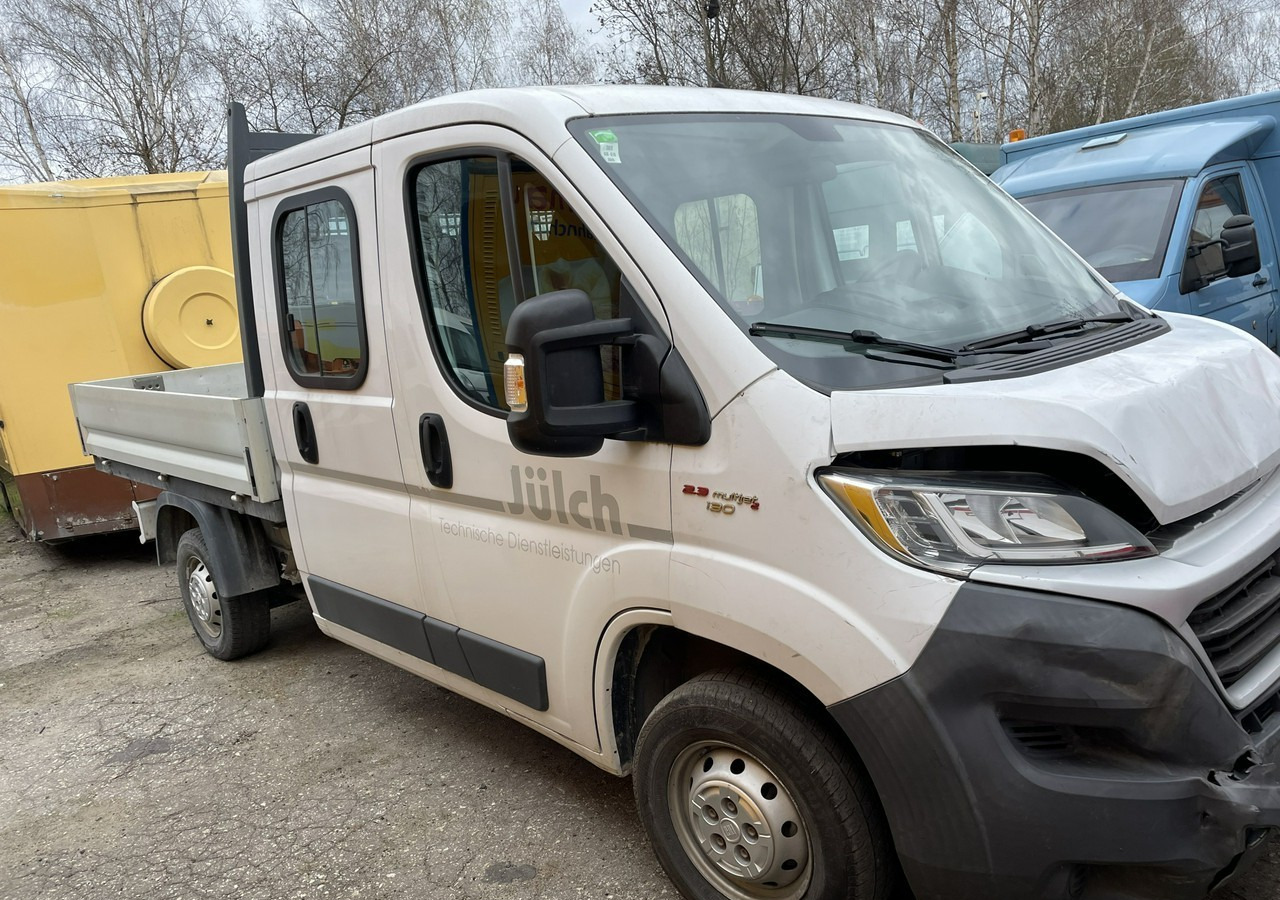 Fiat Ducato Fiat Ducato 2,3-130KM 7-oso dokka brygadówka doka 27066km Model 20 - Automašīna ar kravas platformu, Kravas-pasažieru furgons: foto 1 Fiat Ducato Fiat Ducato 2,3-130KM 7-oso dokka brygadówka doka 27066km Model 20 - Automašīna ar kravas platformu, Kravas-pasažieru furgons: foto 1