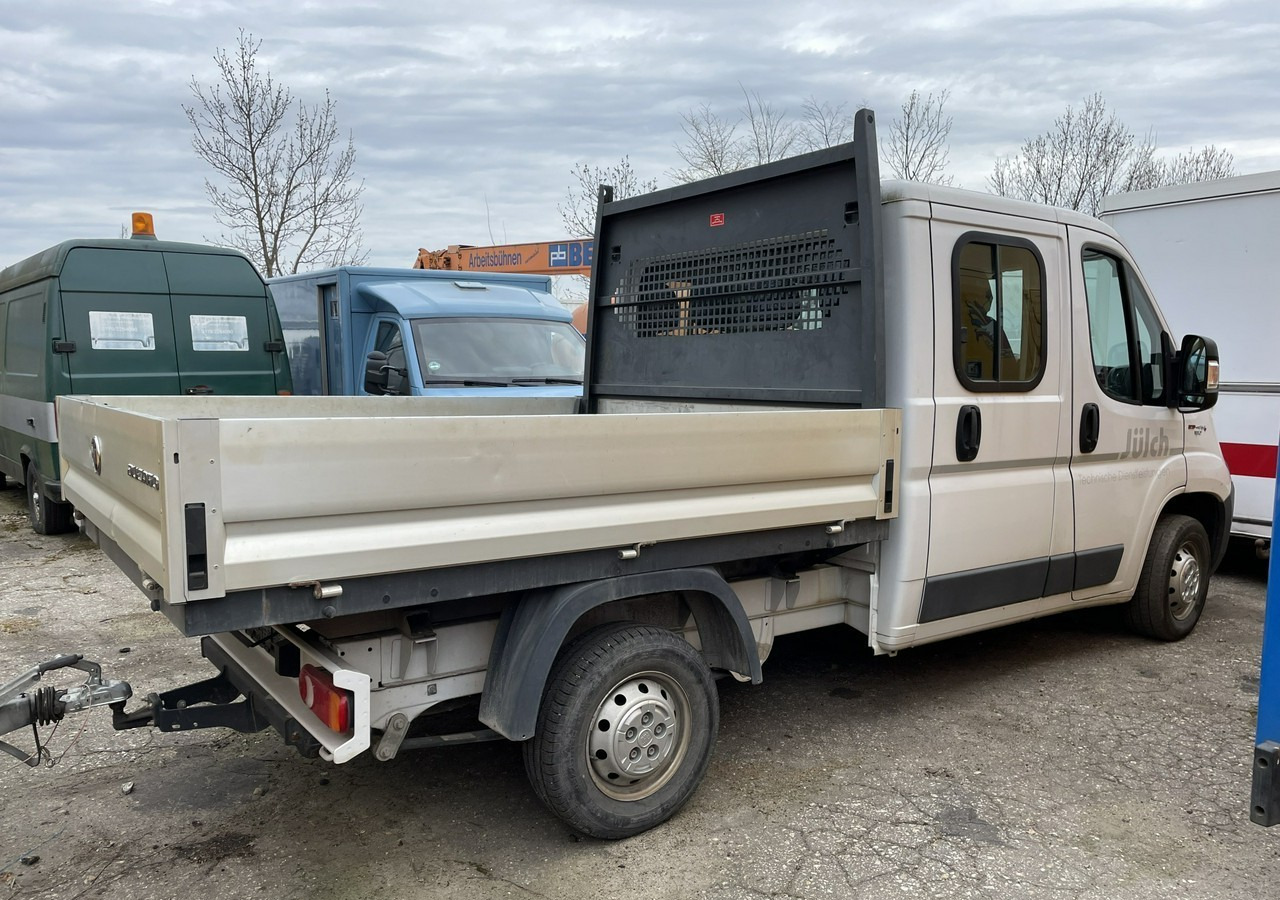 Fiat Ducato Fiat Ducato 2,3-130KM 7-oso dokka brygadówka doka 27066km Model 20 - Automašīna ar kravas platformu, Kravas-pasažieru furgons: foto 2 Fiat Ducato Fiat Ducato 2,3-130KM 7-oso dokka brygadówka doka 27066km Model 20 - Automašīna ar kravas platformu, Kravas-pasažieru furgons: foto 2