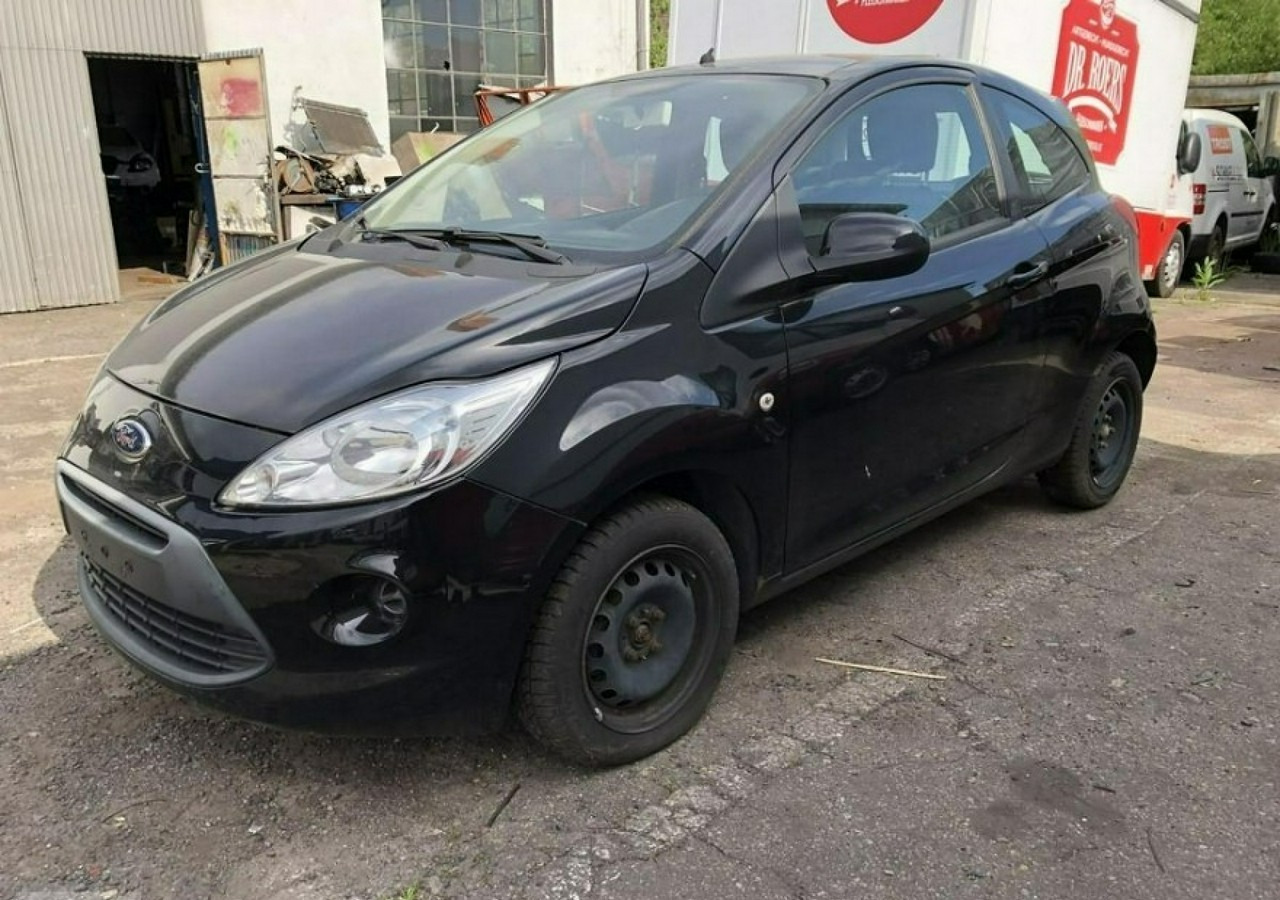 Ford KA II Ford KA 1,3 tdci 75KM 2012 - Hečbeks: foto 1 Ford KA II Ford KA 1,3 tdci 75KM 2012 - Hečbeks: foto 1