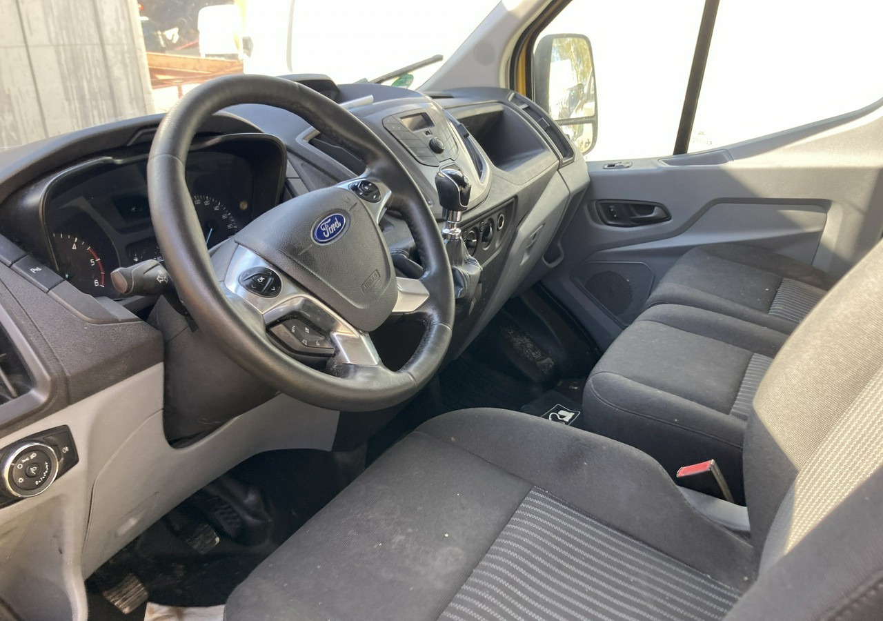 Ford Transit Transit 2.2 Klima 2016 - Kravas mikroautobuss: foto 3 Ford Transit Transit 2.2 Klima 2016 - Kravas mikroautobuss: foto 3