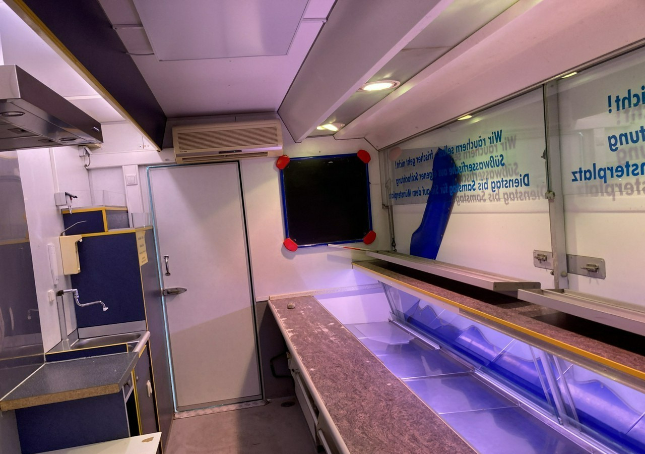 Inna Inny Autosklep wędlin Gastronomiczna food truck foodtruck sklep Klima199 - Tirdzniecības piekabe: foto 4 Inna Inny Autosklep wędlin Gastronomiczna food truck foodtruck sklep Klima199 - Tirdzniecības piekabe: foto 4
