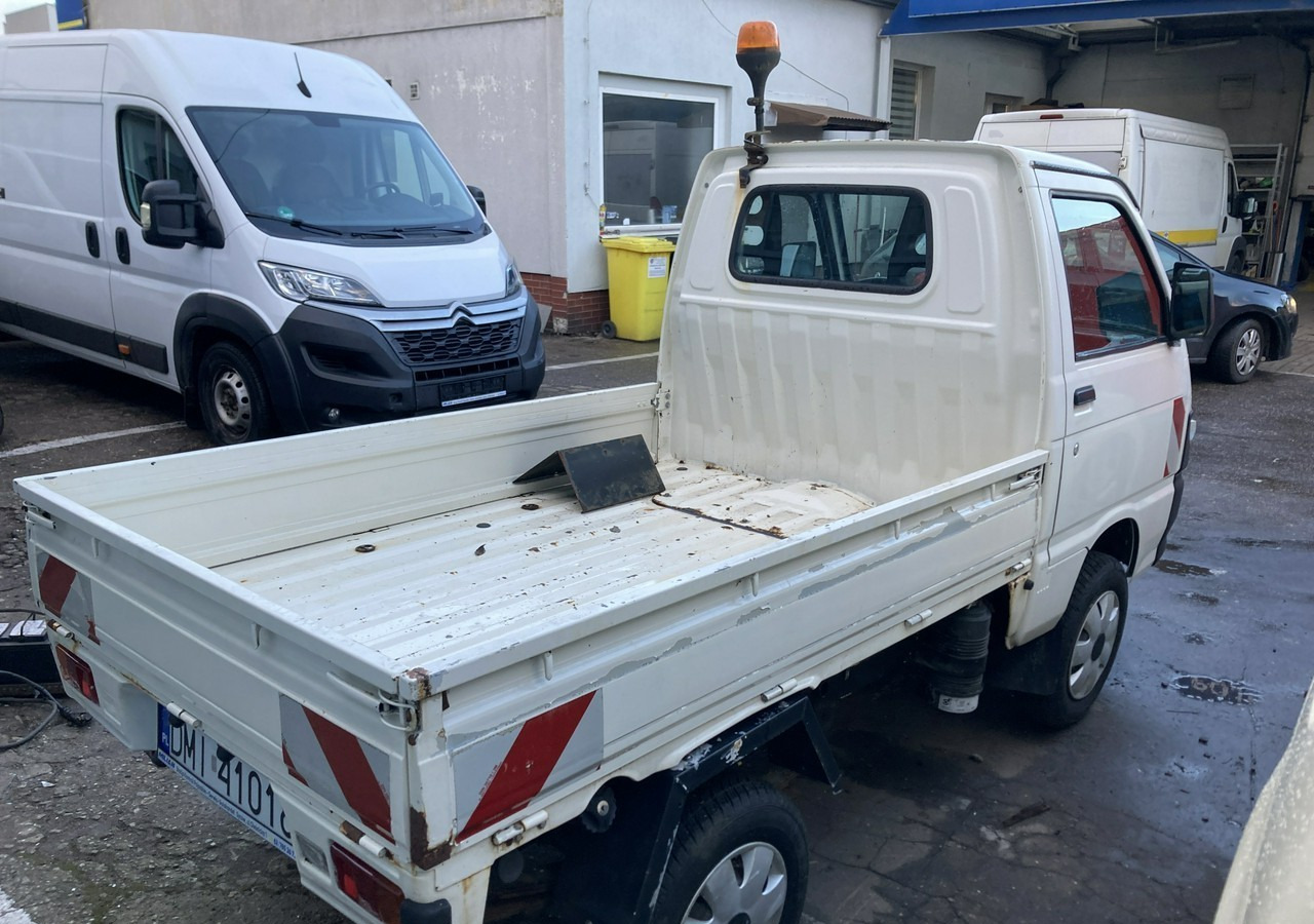 Inna Inny PFAU Piaggio Porter 4X4 Skrzynia odśnieżarka Pług 5655km 2012 - Automašīna ar kravas platformu: foto 4 Inna Inny PFAU Piaggio Porter 4X4 Skrzynia odśnieżarka Pług 5655km 2012 - Automašīna ar kravas platformu: foto 4