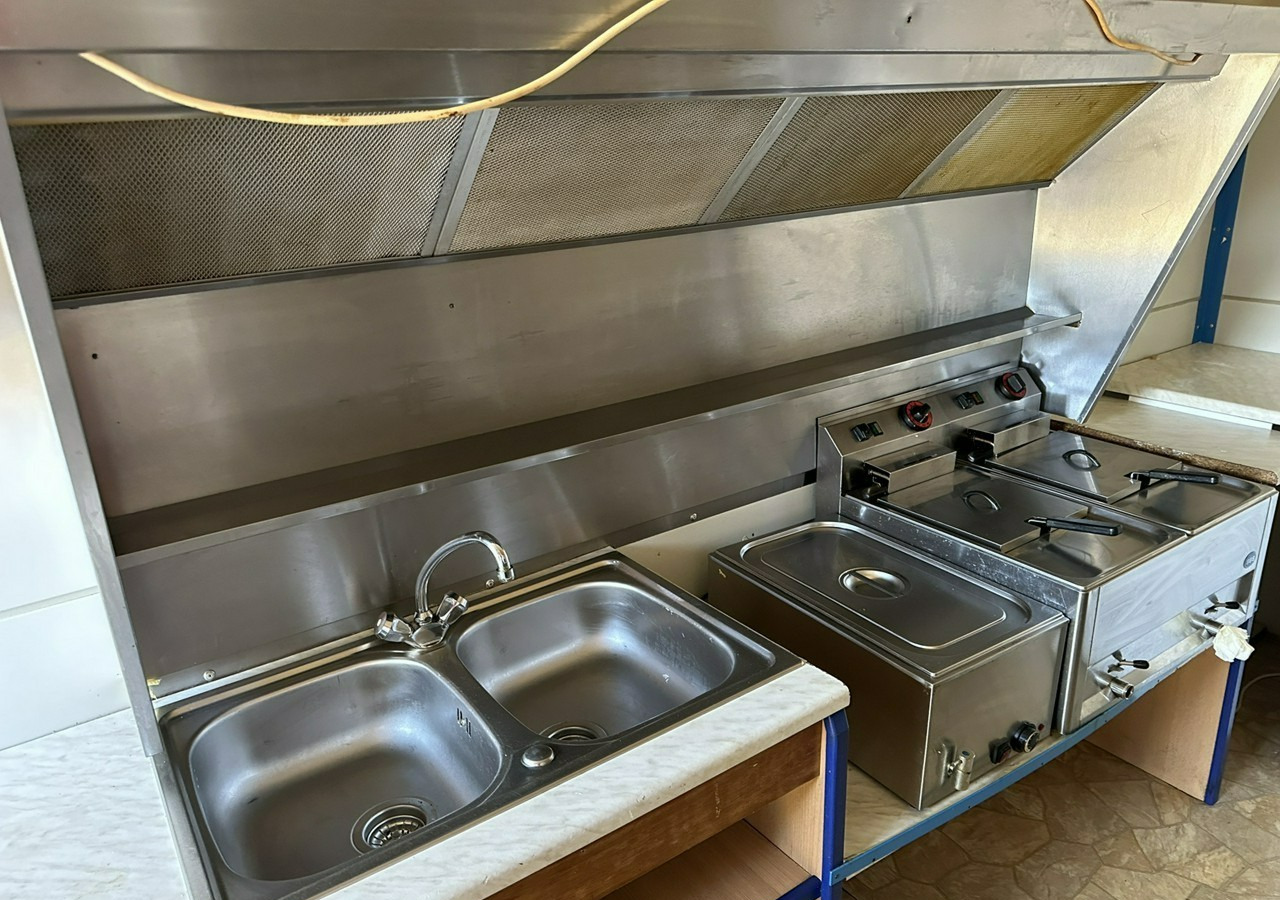 Inna Inny Smażalnia ryb Autosklep Gastronomiczna food truck foodtruck sklep 20 - Tirdzniecības piekabe: foto 3 Inna Inny Smażalnia ryb Autosklep Gastronomiczna food truck foodtruck sklep 20 - Tirdzniecības piekabe: foto 3