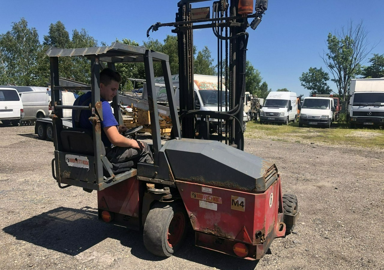 Inna Inny Wózek widłowy podwieszany Widlak - Mobilais autoiekrāvējs: foto 5 Inna Inny Wózek widłowy podwieszany Widlak - Mobilais autoiekrāvējs: foto 5