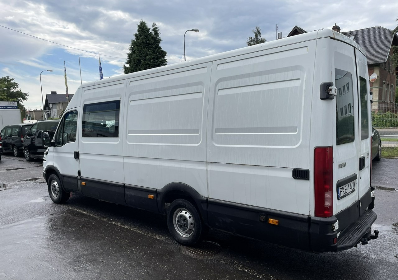 Iveco Iveco Daily 35S14 Maxi Brygadówka dokka doka 7-osobowy - Kravas-pasažieru furgons: foto 4 Iveco Iveco Daily 35S14 Maxi Brygadówka dokka doka 7-osobowy - Kravas-pasažieru furgons: foto 4