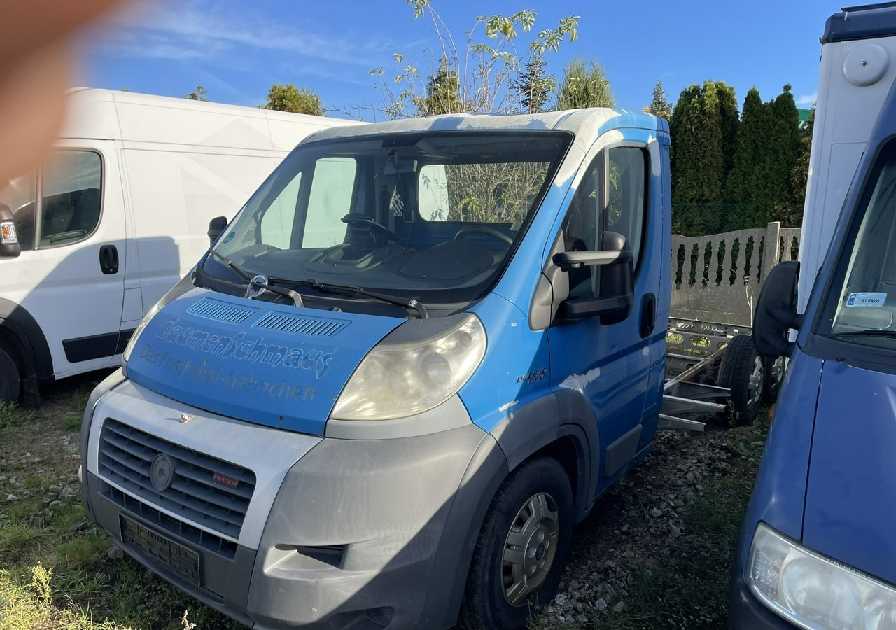 Fiat Ducato Ducato 3.0-160KM Rama pod zabudowę 2009 - Komercauto: foto 4 Fiat Ducato Ducato 3.0-160KM Rama pod zabudowę 2009 - Komercauto: foto 4