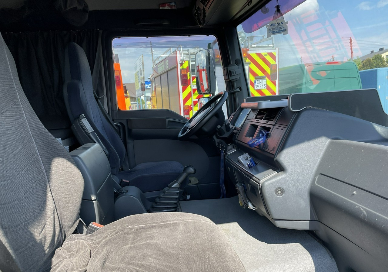 MAN Inny MAN MAN TGL 8.210 Pomoc drogowa Autolaweta na 2 Auta 2005 līzingu MAN Inny MAN MAN TGL 8.210 Pomoc drogowa Autolaweta na 2 Auta 2005: foto 14 MAN Inny MAN MAN TGL 8.210 Pomoc drogowa Autolaweta na 2 Auta 2005 līzingu MAN Inny MAN MAN TGL 8.210 Pomoc drogowa Autolaweta na 2 Auta 2005: foto 14