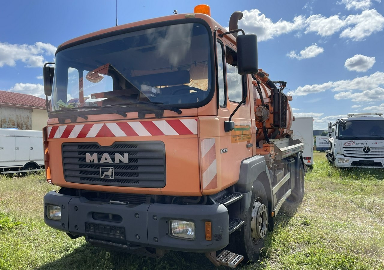 MAN Inny MAN Man 19-314 Wuko asenizacyjny kanalizacja - Asenizācijas mašīna: foto 1 MAN Inny MAN Man 19-314 Wuko asenizacyjny kanalizacja - Asenizācijas mašīna: foto 1