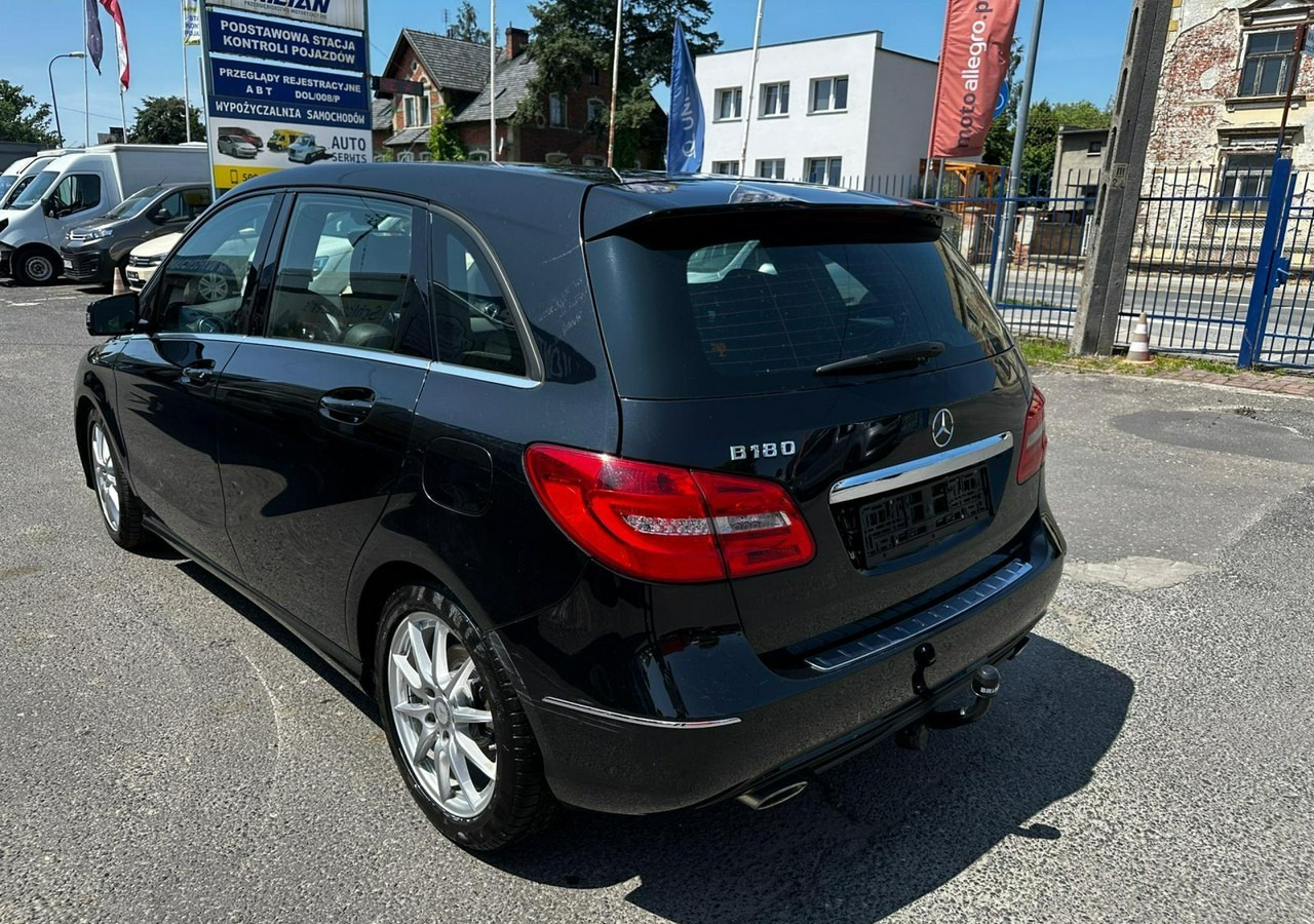 Mercedes-Benz Klasa B W246 Mercedes B-Klasa 1.6-122KM Bogate wyposażenie 127tkm 2013r - Vieglā automašīna: foto 3 Mercedes-Benz Klasa B W246 Mercedes B-Klasa 1.6-122KM Bogate wyposażenie 127tkm 2013r - Vieglā automašīna: foto 3