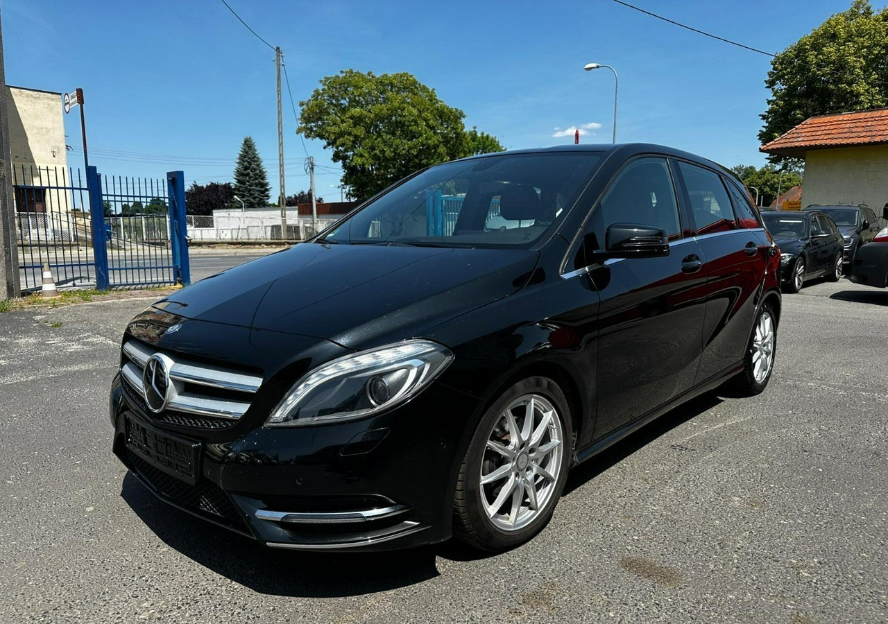Mercedes-Benz Klasa B W246 Mercedes B-Klasa 1.6-122KM Bogate wyposażenie 127tkm 2013r - Vieglā automašīna: foto 1 Mercedes-Benz Klasa B W246 Mercedes B-Klasa 1.6-122KM Bogate wyposażenie 127tkm 2013r - Vieglā automašīna: foto 1