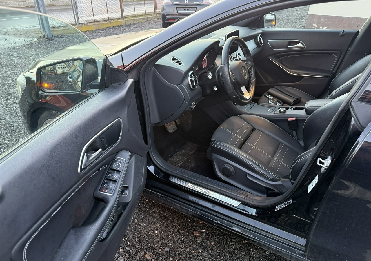 Mercedes-Benz Klasa CLA C117/X117 Mercedes-Benz Klasa CLA Mercedes CLA 250 4MATIC 2.0-210KM Bogate wyposażenie 2016 - Vieglā automašīna: foto 2 Mercedes-Benz Klasa CLA C117/X117 Mercedes-Benz Klasa CLA Mercedes CLA 250 4MATIC 2.0-210KM Bogate wyposażenie 2016 - Vieglā automašīna: foto 2