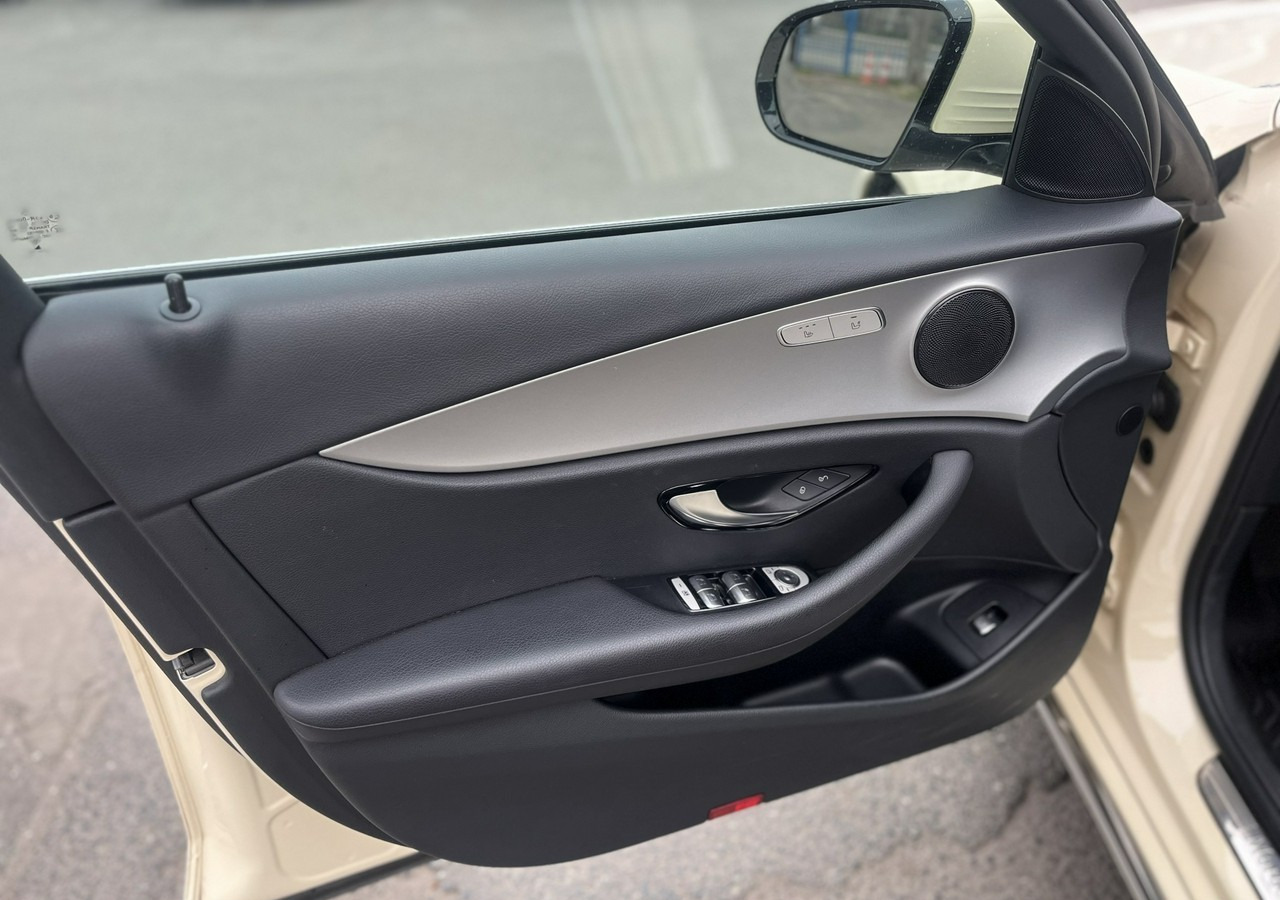 Mercedes-Benz Klasa E E220d T 9G-tronic 197KM Navi FullLed Kamera Asystent Model 2020 FV 2 - Vieglā automašīna: foto 5 Mercedes-Benz Klasa E E220d T 9G-tronic 197KM Navi FullLed Kamera Asystent Model 2020 FV 2 - Vieglā automašīna: foto 5