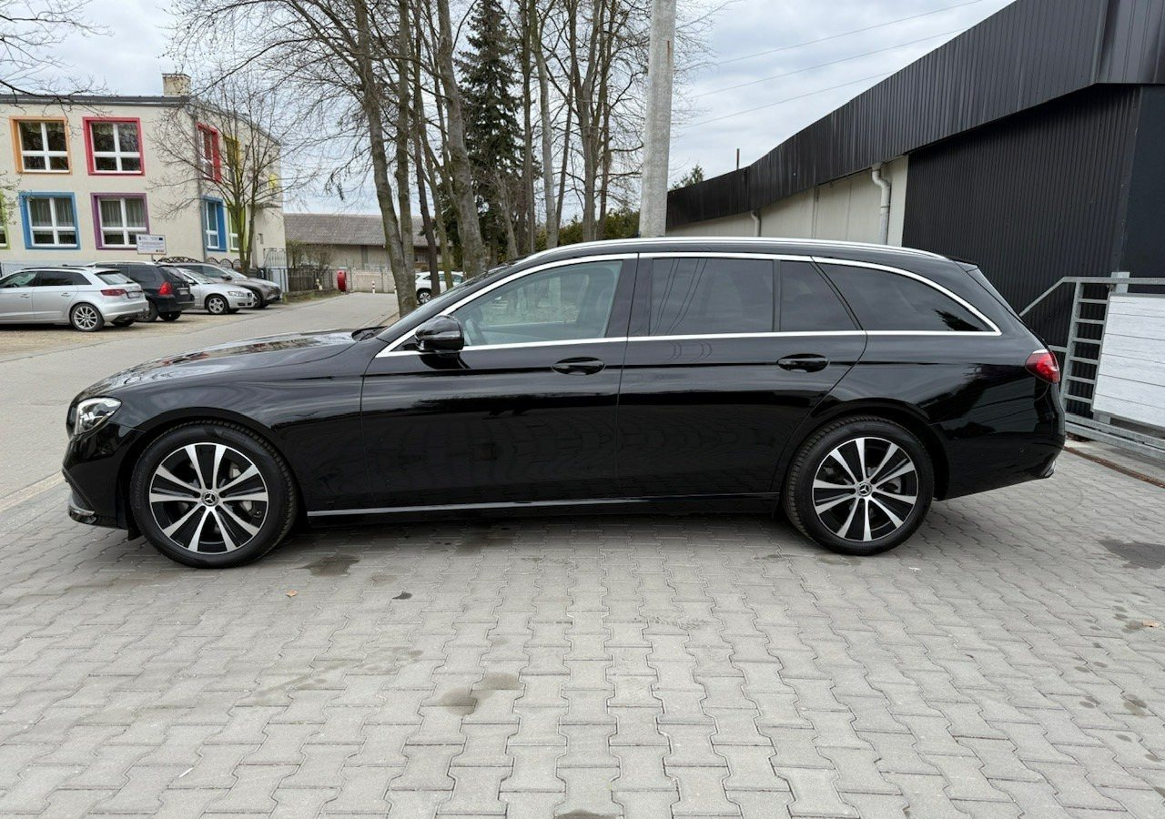 Mercedes-Benz Klasa E E300de EQ-Power Hybrid 50km na prądzie 2.0d 306KM Avantgarde Panoram - Vieglā automašīna: foto 2 Mercedes-Benz Klasa E E300de EQ-Power Hybrid 50km na prądzie 2.0d 306KM Avantgarde Panoram - Vieglā automašīna: foto 2