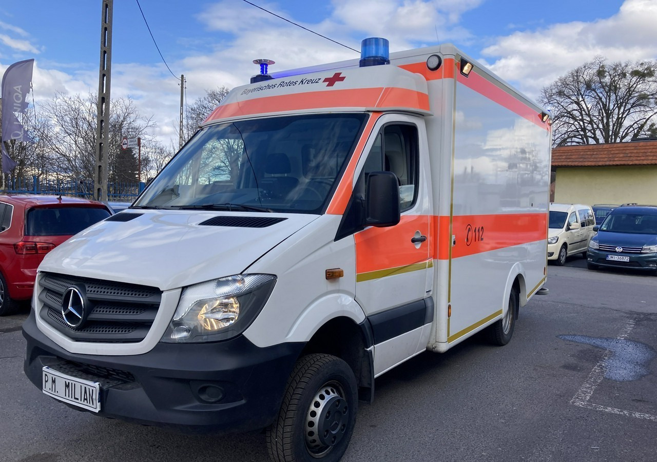 Mercedes-Benz Sprinter Sprinter 519 Karetka 4X4 Ambulans MODEL 2017 - Ātrās palīdzības mašīna: foto 3 Mercedes-Benz Sprinter Sprinter 519 Karetka 4X4 Ambulans MODEL 2017 - Ātrās palīdzības mašīna: foto 3