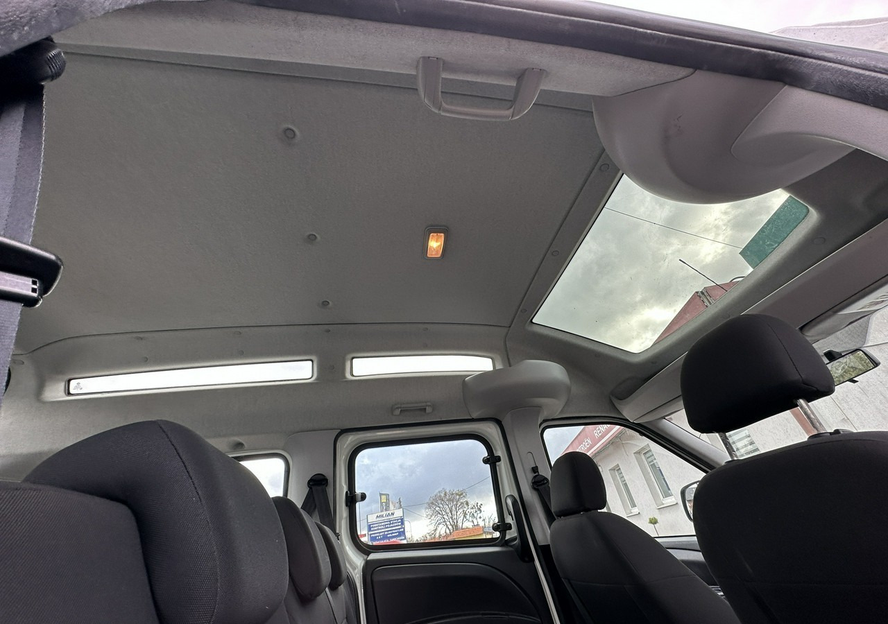 Vieglā automašīna Opel Combo III 2.0CDTI Maxi Panorama Klima Kamera Webasto 2016: foto 11