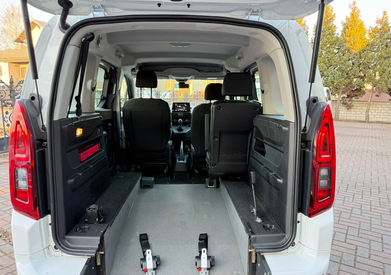 Opel Combo IV Combo Life Combo do przewozu Niepełnosprawnych inwalida rampa Model 2021 - Vieglā automašīna: foto 4 Opel Combo IV Combo Life Combo do przewozu Niepełnosprawnych inwalida rampa Model 2021 - Vieglā automašīna: foto 4