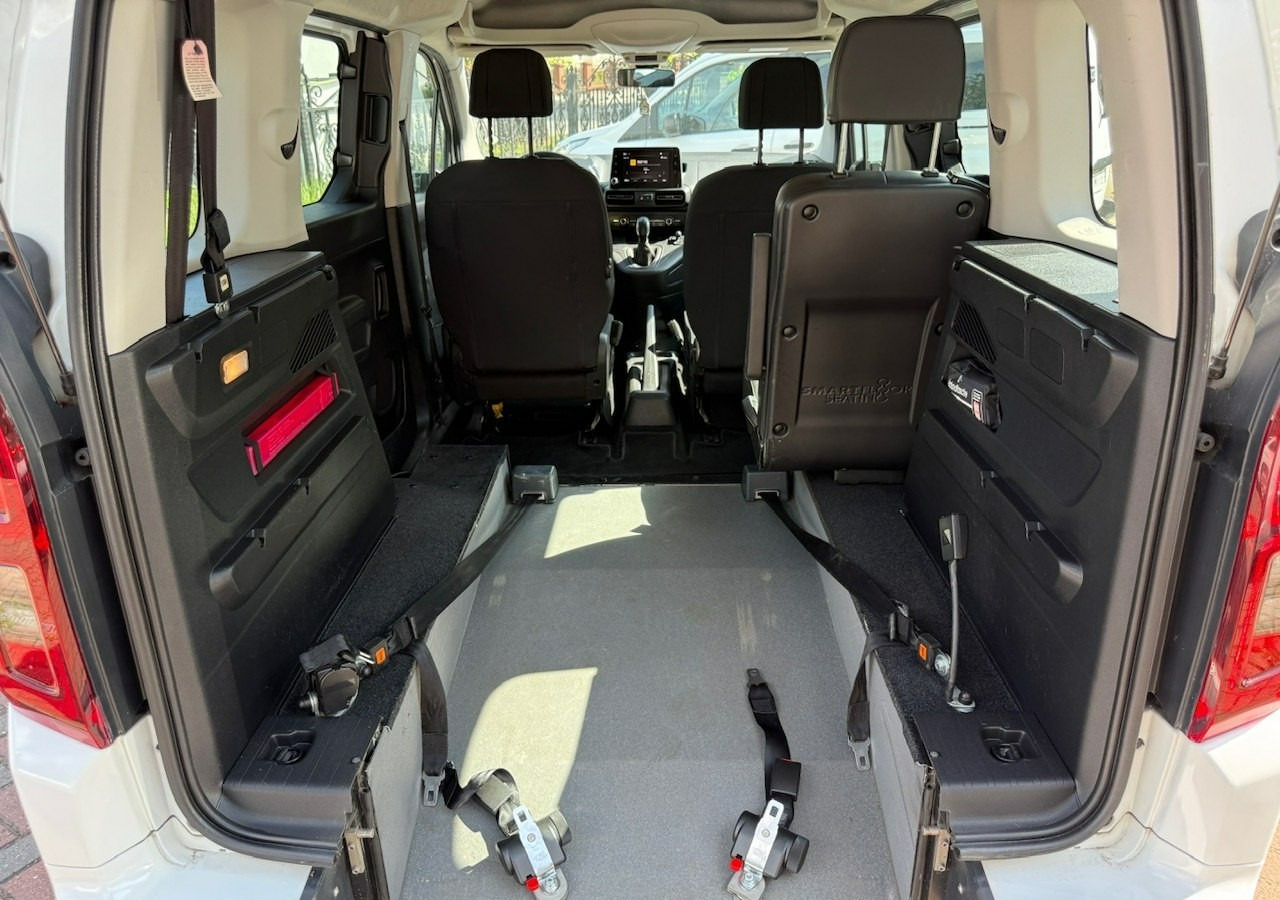 Opel Combo IV Combo Life Combo do przewozu Niepełnosprawnych inwalida rampa Model 2021 - Vieglā automašīna: foto 4 Opel Combo IV Combo Life Combo do przewozu Niepełnosprawnych inwalida rampa Model 2021 - Vieglā automašīna: foto 4