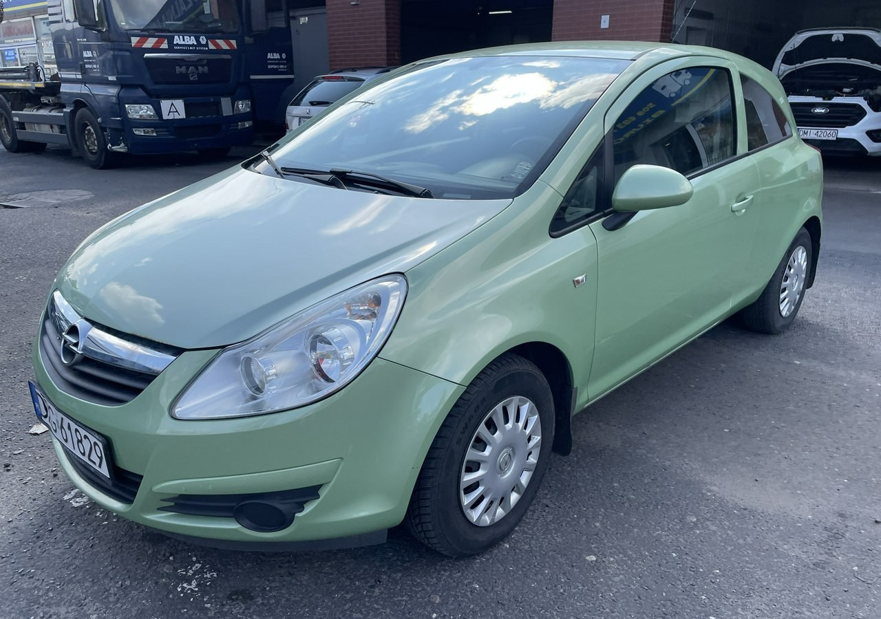 Opel Corsa D Opel Corsa 1,2-16V Klima Salon PL Bagażnik na Rowery Model 2010 - Hečbeks: foto 1 Opel Corsa D Opel Corsa 1,2-16V Klima Salon PL Bagażnik na Rowery Model 2010 - Hečbeks: foto 1