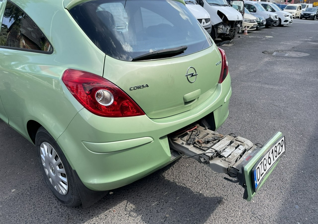 Opel Corsa D Opel Corsa 1,2-16V Klima Salon PL Bagażnik na Rowery Model 2010 - Hečbeks: foto 2 Opel Corsa D Opel Corsa 1,2-16V Klima Salon PL Bagażnik na Rowery Model 2010 - Hečbeks: foto 2