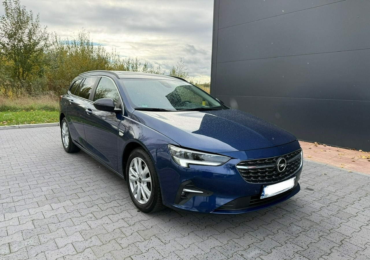 Opel Insignia II Country Tourer Sports Tourer 1.5CDTi 122KM Automat Navi Panorama Klima Model 2022 - Universālis: foto 2 Opel Insignia II Country Tourer Sports Tourer 1.5CDTi 122KM Automat Navi Panorama Klima Model 2022 - Universālis: foto 2