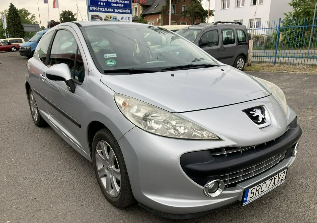 Peugeot 207 Peugeot 207 1.6HDI-16V Klima 2007 - Hečbeks: foto 3 Peugeot 207 Peugeot 207 1.6HDI-16V Klima 2007 - Hečbeks: foto 3