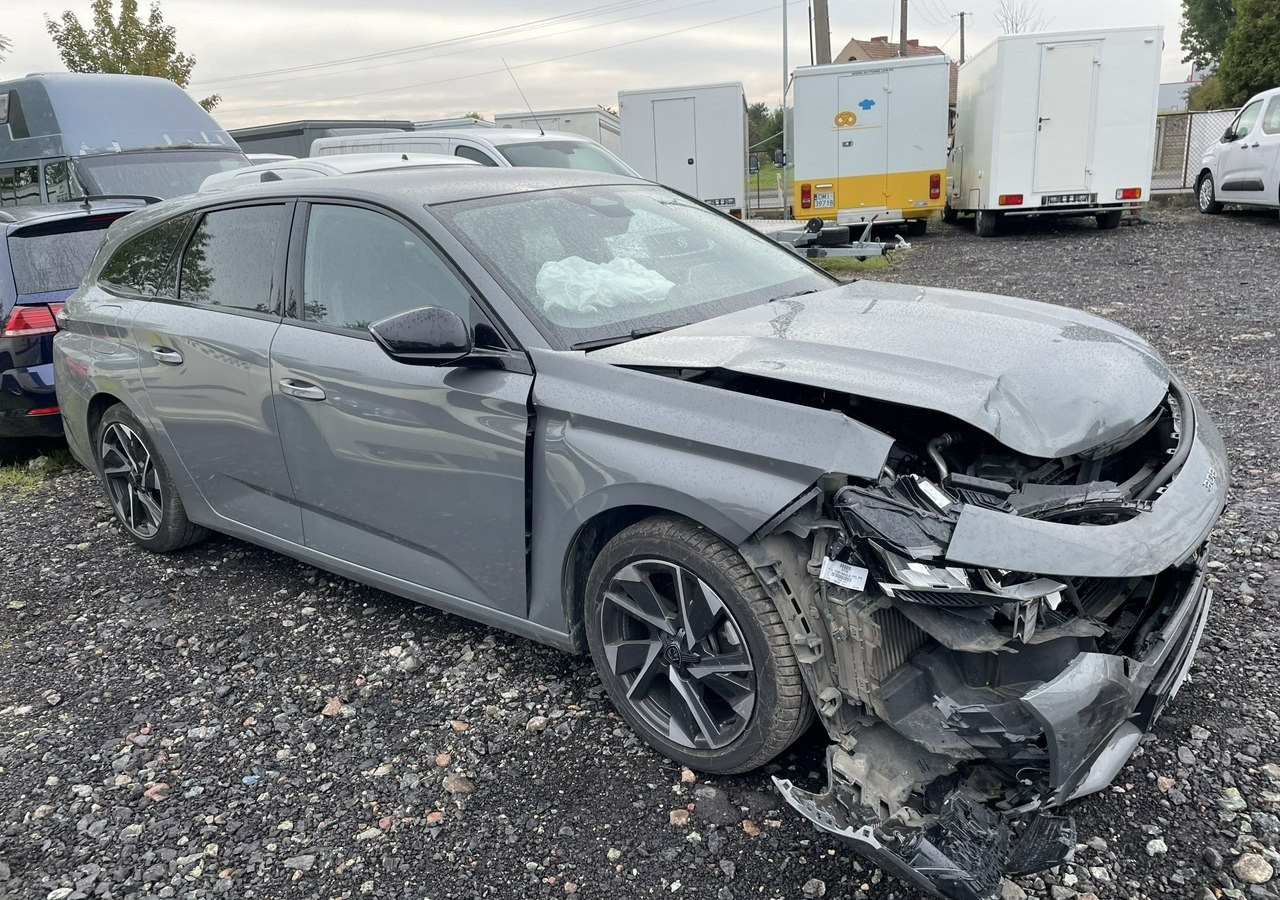 Peugeot 308 P5 Peugeot 308 1.5-131KM BlueHDi Allure Pack S&S EAT8 Salon PL 2024 - Universālis: foto 3 Peugeot 308 P5 Peugeot 308 1.5-131KM BlueHDi Allure Pack S&S EAT8 Salon PL 2024 - Universālis: foto 3