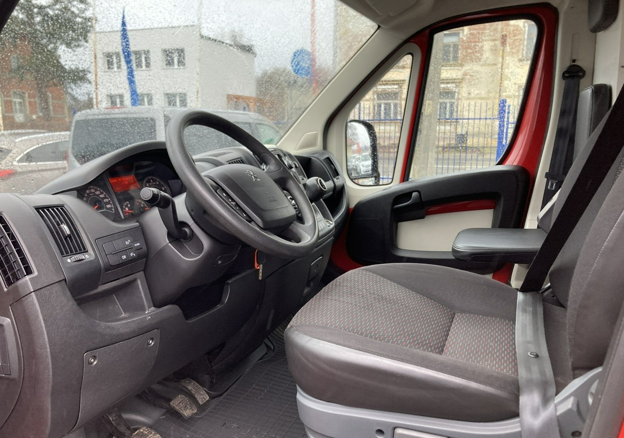 Peugeot Boxer Autosklep pieczywa Gastronomiczny Food Truck Foodtruck sklep 2018 - Tirdzniecības kravas automašīna: foto 4 Peugeot Boxer Autosklep pieczywa Gastronomiczny Food Truck Foodtruck sklep 2018 - Tirdzniecības kravas automašīna: foto 4