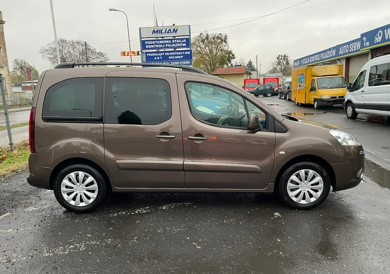 Peugeot Partner II Peugeot Partner Tepee 1.6 VTi 120KM Family Model 2013 - Universālis: foto 5 Peugeot Partner II Peugeot Partner Tepee 1.6 VTi 120KM Family Model 2013 - Universālis: foto 5