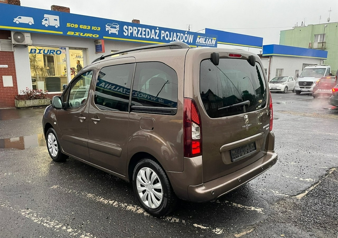 Peugeot Partner II Peugeot Partner Tepee 1.6 VTi 120KM Family Model 2013 - Universālis: foto 3 Peugeot Partner II Peugeot Partner Tepee 1.6 VTi 120KM Family Model 2013 - Universālis: foto 3