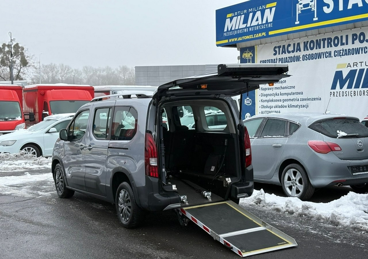 Peugeot Rifter Rifter Long 1,5HDI Automat dla Niepełnosprawnych Inwalida Rampa PFRO - Universālis: foto 1 Peugeot Rifter Rifter Long 1,5HDI Automat dla Niepełnosprawnych Inwalida Rampa PFRO - Universālis: foto 1