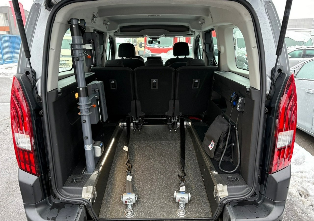 Peugeot Rifter Rifter Long 1,5HDI Automat dla Niepełnosprawnych Inwalida Rampa PFRO - Universālis: foto 5 Peugeot Rifter Rifter Long 1,5HDI Automat dla Niepełnosprawnych Inwalida Rampa PFRO - Universālis: foto 5