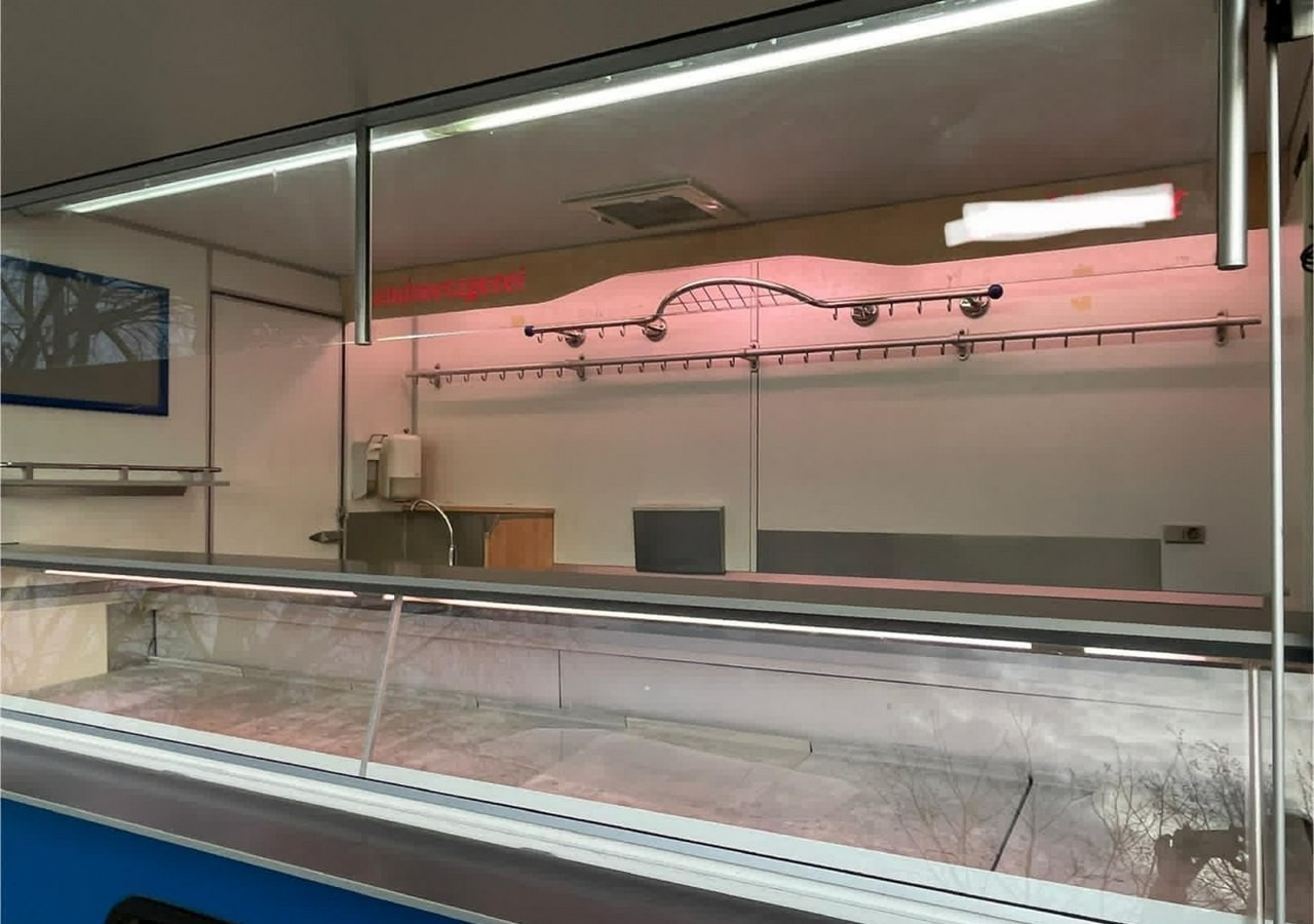 Renault Master Autosklep Wędli Gastronomiczny food truck foodtruck sklep W-zasiBORC - Tirdzniecības kravas automašīna: foto 4 Renault Master Autosklep Wędli Gastronomiczny food truck foodtruck sklep W-zasiBORC - Tirdzniecības kravas automašīna: foto 4