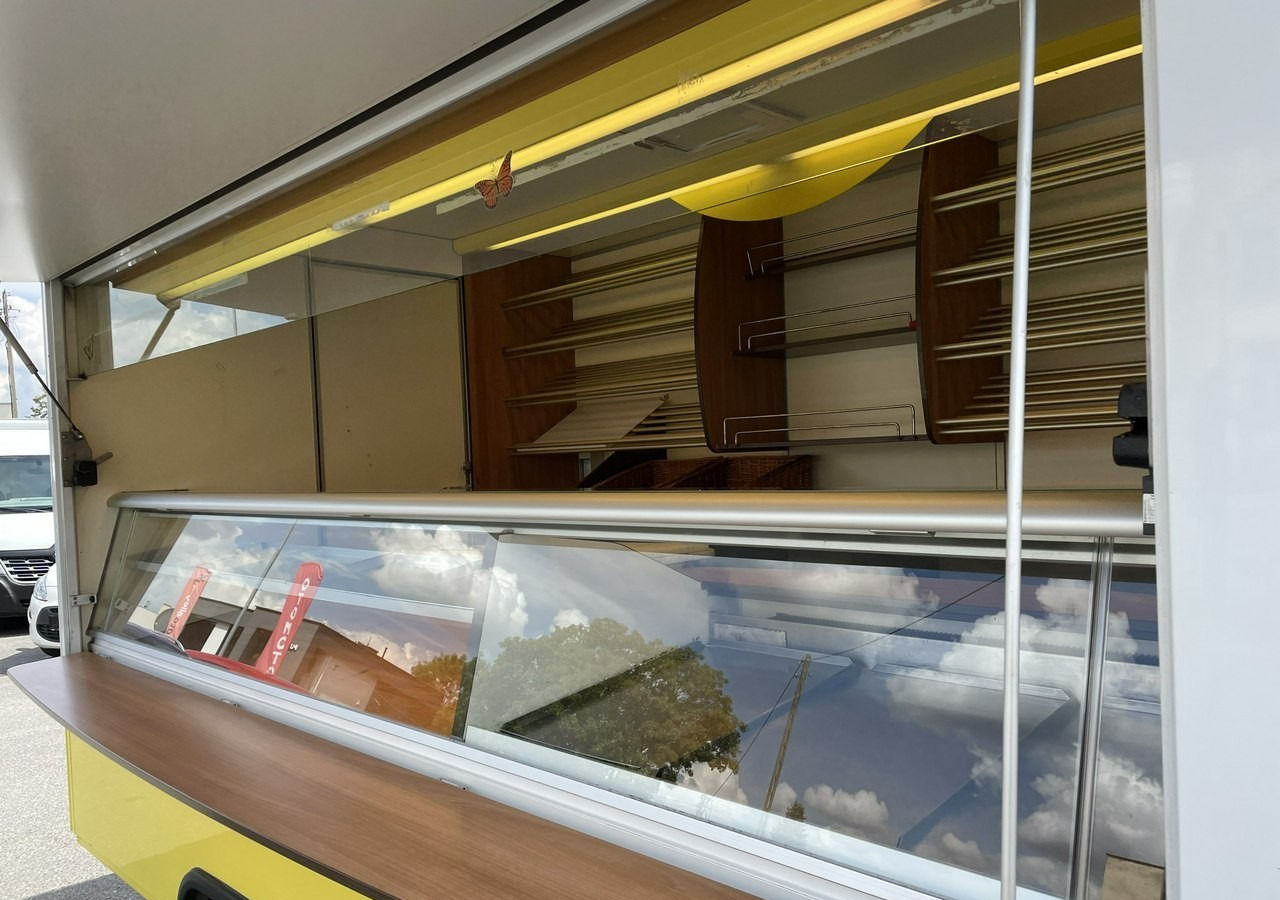 Renault Master Autosklep pieczyw Sklep Gastronomiczny Food Truck Foodtruck BORCO 20 - Tirdzniecības kravas automašīna: foto 4 Renault Master Autosklep pieczyw Sklep Gastronomiczny Food Truck Foodtruck BORCO 20 - Tirdzniecības kravas automašīna: foto 4