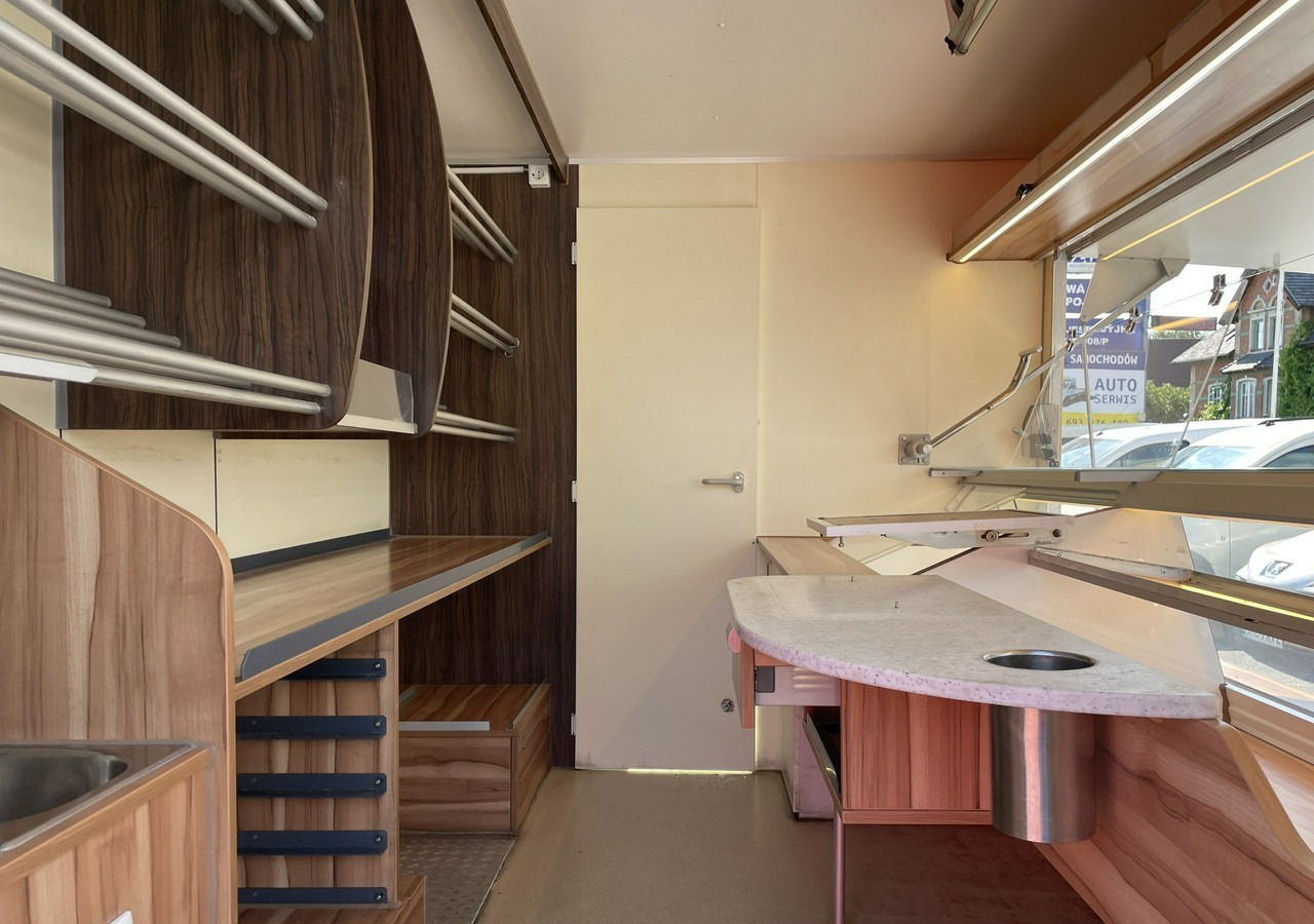 Renault Master Autosklep pieczywa Gastronomiczny Food Truck Foodtruck Sklep Borco20 - Tirdzniecības kravas automašīna: foto 2 Renault Master Autosklep pieczywa Gastronomiczny Food Truck Foodtruck Sklep Borco20 - Tirdzniecības kravas automašīna: foto 2