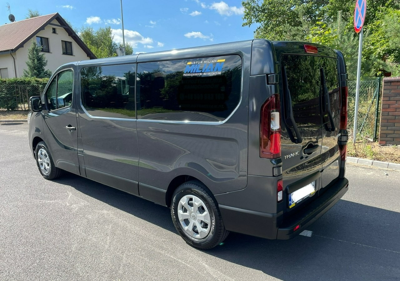 Renault Trafic III 2.0dci 150KM 9-osobowy do przewozu niepełnosprawnych RAMPA 2022 PFRO - Vieglā automašīna: foto 4 Renault Trafic III 2.0dci 150KM 9-osobowy do przewozu niepełnosprawnych RAMPA 2022 PFRO - Vieglā automašīna: foto 4
