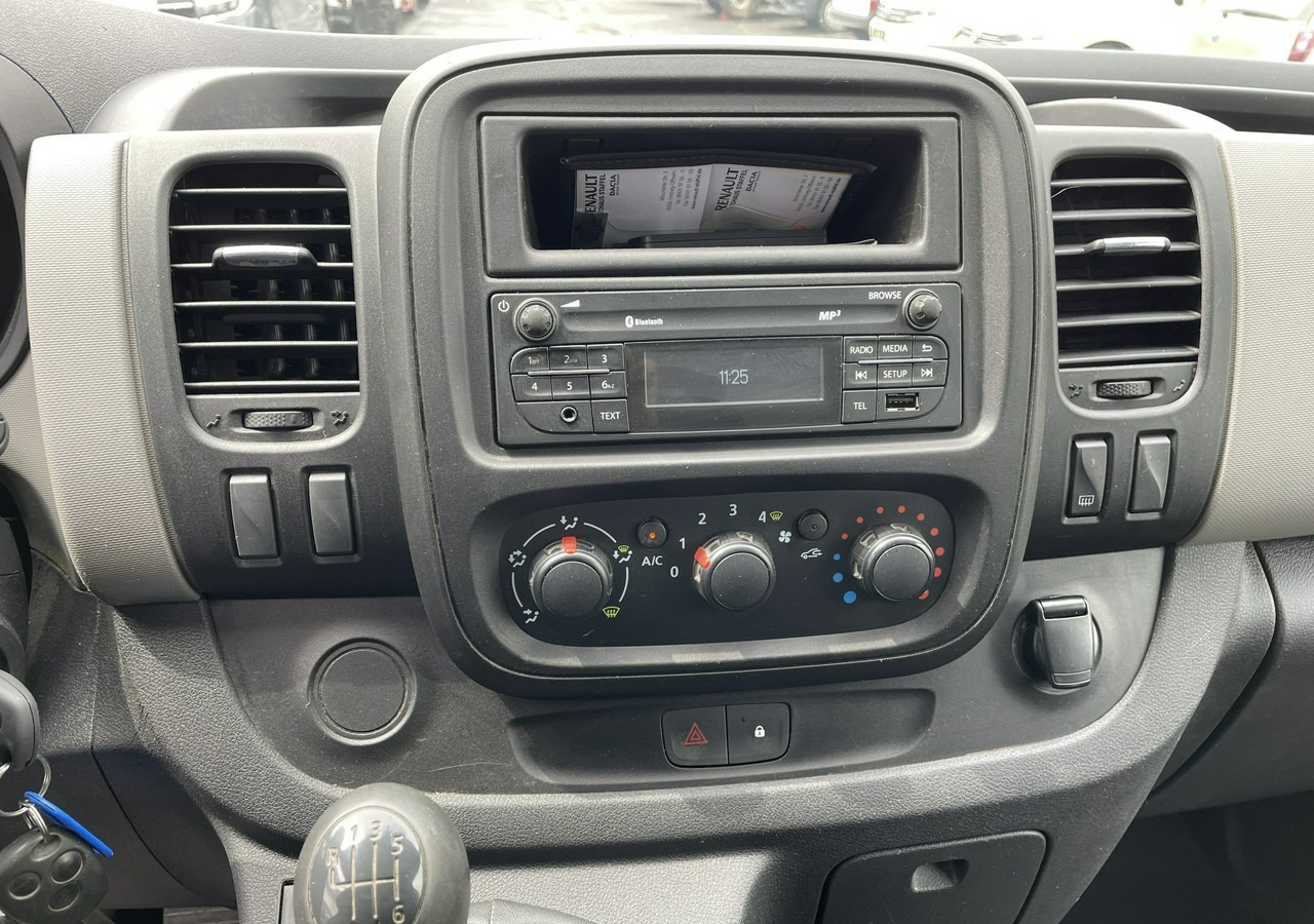 Renault Trafic Renault Trafic 1.6-120KM Klima 2018 - Kravas mikroautobuss: foto 3 Renault Trafic Renault Trafic 1.6-120KM Klima 2018 - Kravas mikroautobuss: foto 3