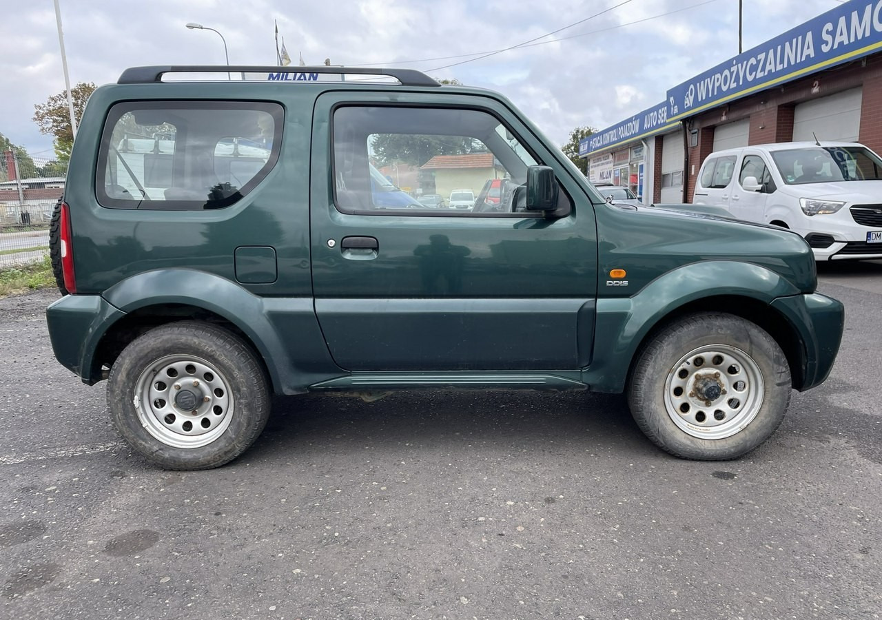 SUV Suzuki Jimny Suzuki Jimny 1.5 Diesel 4X4: foto 11 SUV Suzuki Jimny Suzuki Jimny 1.5 Diesel 4X4: foto 11