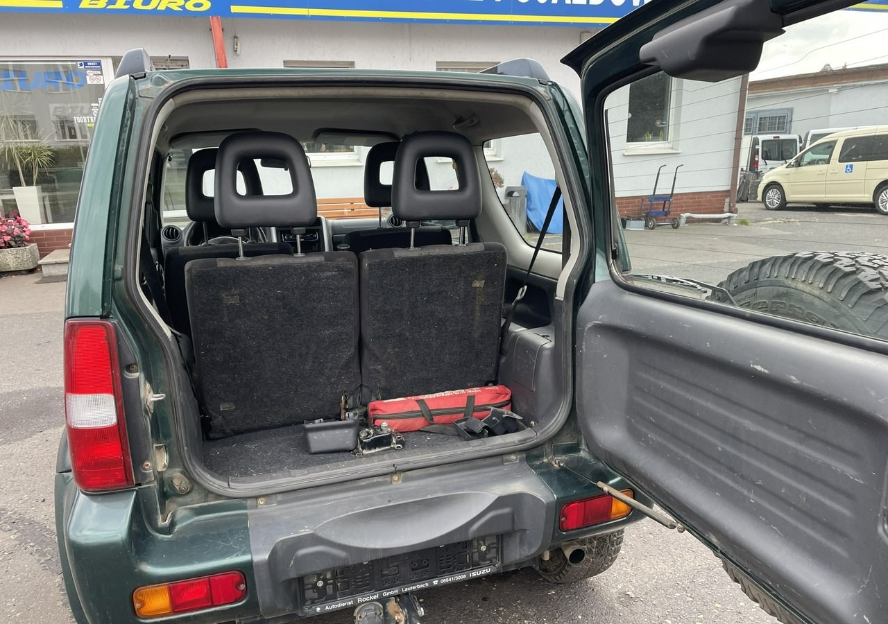 SUV Suzuki Jimny Suzuki Jimny 1.5 Diesel 4X4: foto 10 SUV Suzuki Jimny Suzuki Jimny 1.5 Diesel 4X4: foto 10