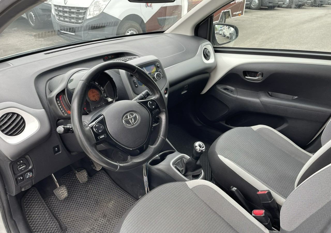 Toyota Aygo II Toyota Aygo 1.0 VVT-i JBL Edition bezyna+LPG Salon PL 2020 - Hečbeks: foto 5 Toyota Aygo II Toyota Aygo 1.0 VVT-i JBL Edition bezyna+LPG Salon PL 2020 - Hečbeks: foto 5