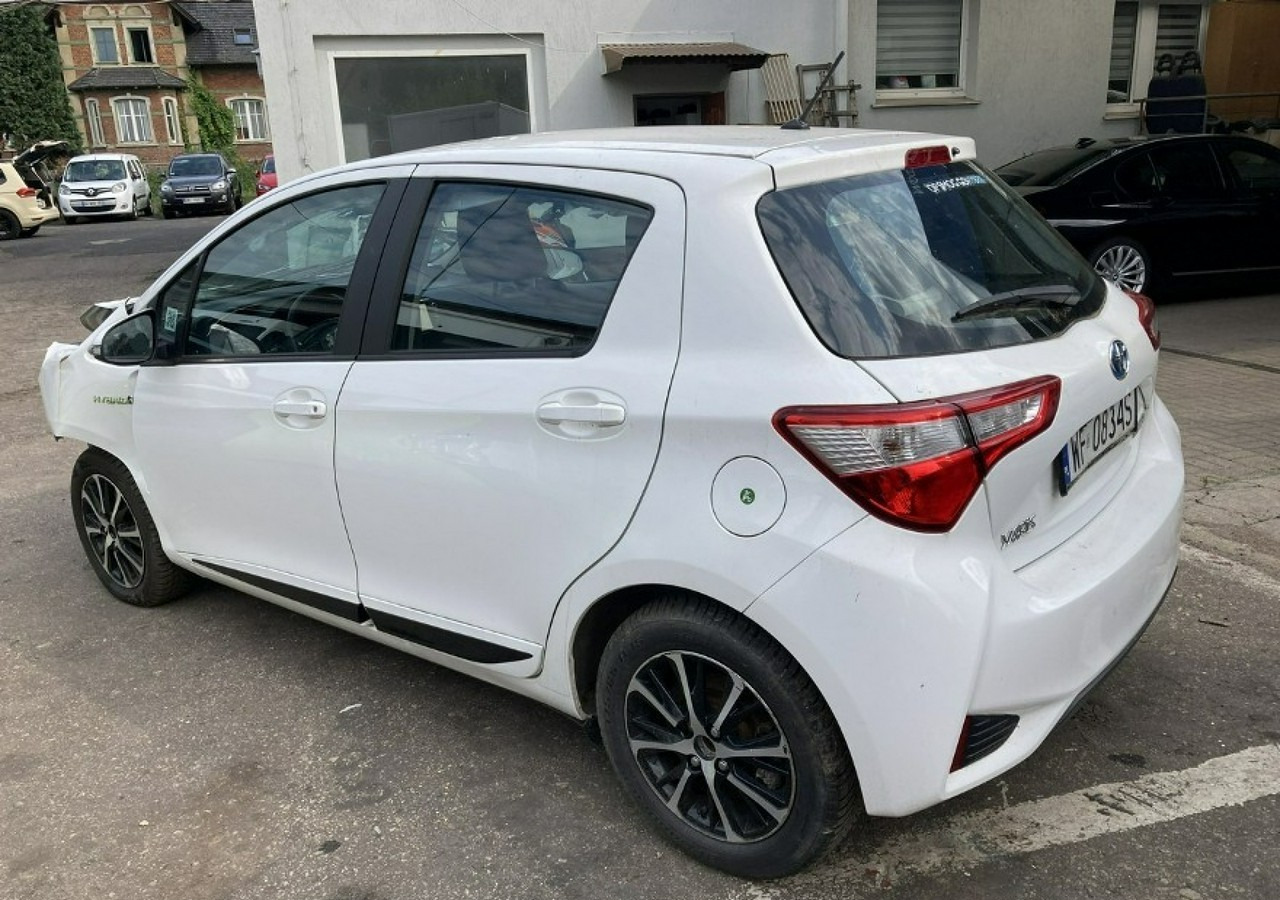Toyota Yaris III Toyota Yaris Hybrid 1.5 VVT-i Y20 Model 2019 Salon PL - Hečbeks: foto 4 Toyota Yaris III Toyota Yaris Hybrid 1.5 VVT-i Y20 Model 2019 Salon PL - Hečbeks: foto 4