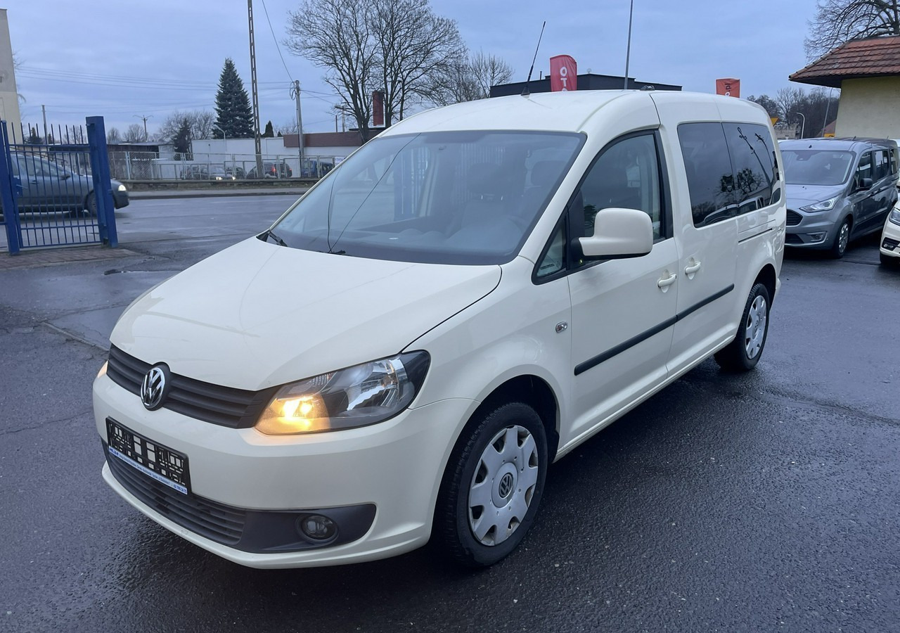 Volkswagen Caddy III Caddy 1.6 TDI dla Niepełnosprawnych inwalida rampa 2013 - Pasažieru furgons: foto 2 Volkswagen Caddy III Caddy 1.6 TDI dla Niepełnosprawnych inwalida rampa 2013 - Pasažieru furgons: foto 2