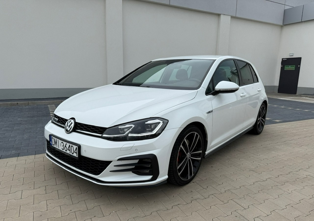Volkswagen Golf VII GTD 2.0TDI 184KM FullLed Navi Klimatronik ACC Asystenci - Sedans: foto 1 Volkswagen Golf VII GTD 2.0TDI 184KM FullLed Navi Klimatronik ACC Asystenci - Sedans: foto 1