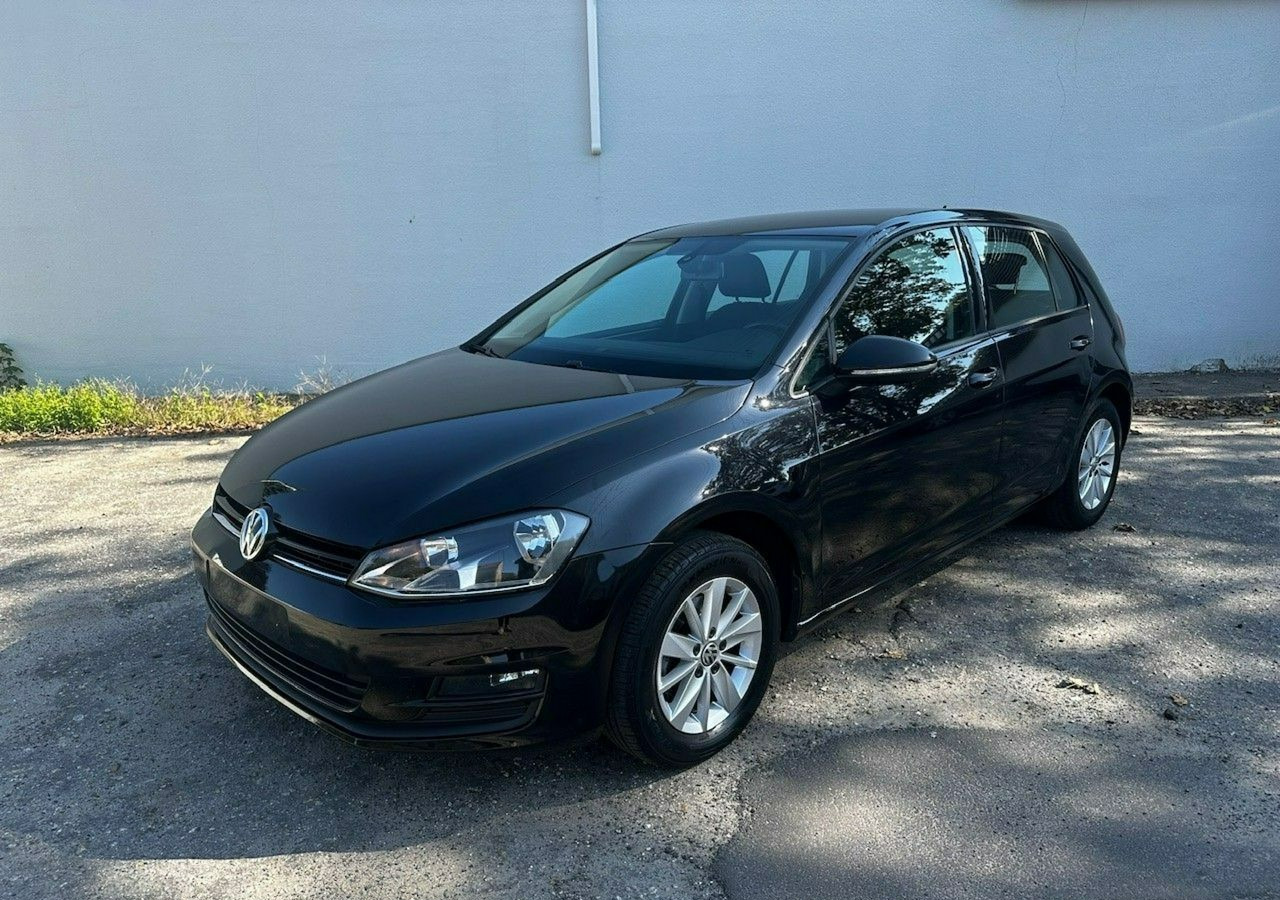 Volkswagen Golf VII VII 1,6 TDI 110KM 153TKM Klimatronik Navi Alu PDC 2015 Bez wkładu fi - Vieglā automašīna: foto 4 Volkswagen Golf VII VII 1,6 TDI 110KM 153TKM Klimatronik Navi Alu PDC 2015 Bez wkładu fi - Vieglā automašīna: foto 4