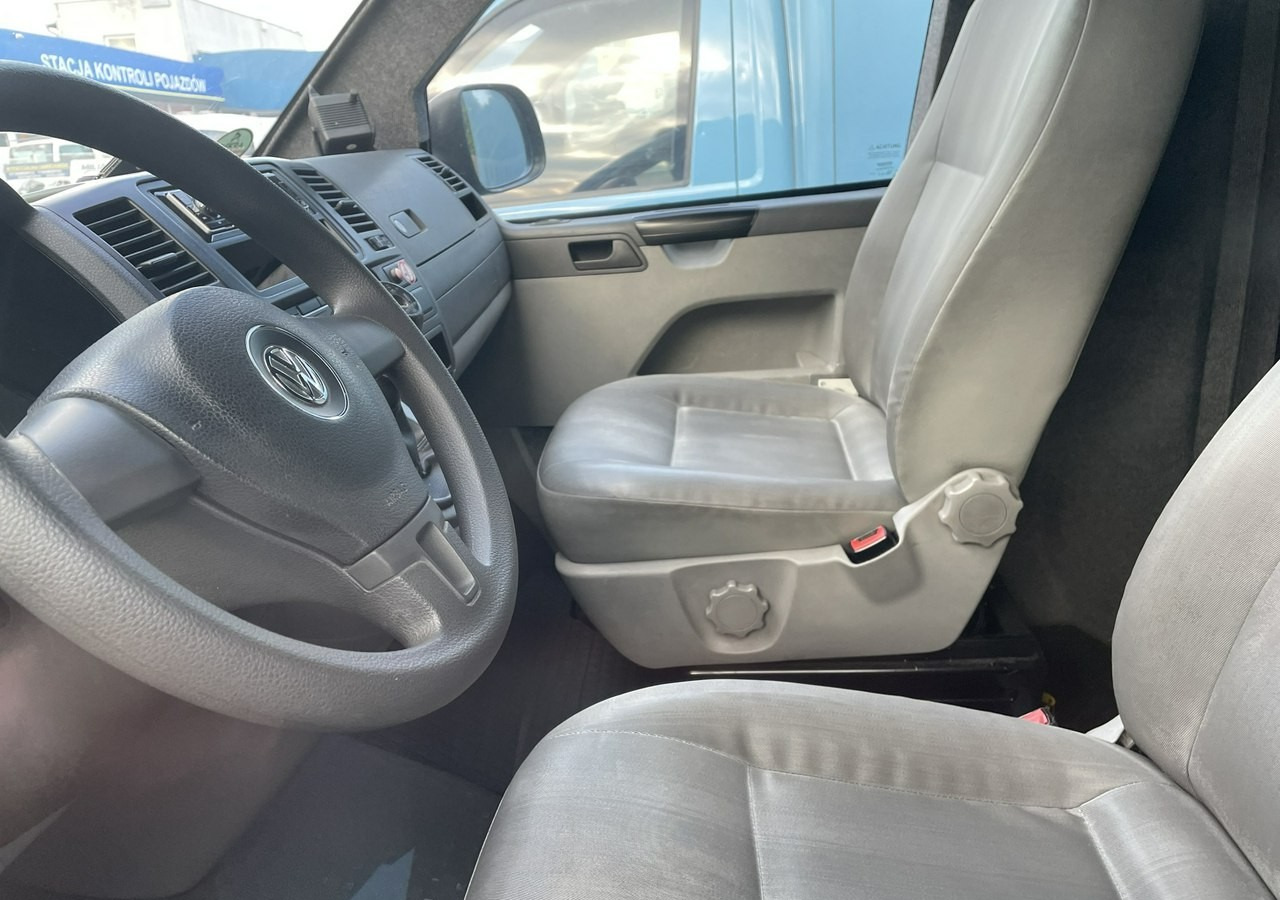Inkasācijas mašīna Volkswagen Transporter Trasporter T5 Bankowóz kuloodporny opancerzony 2015: foto 7