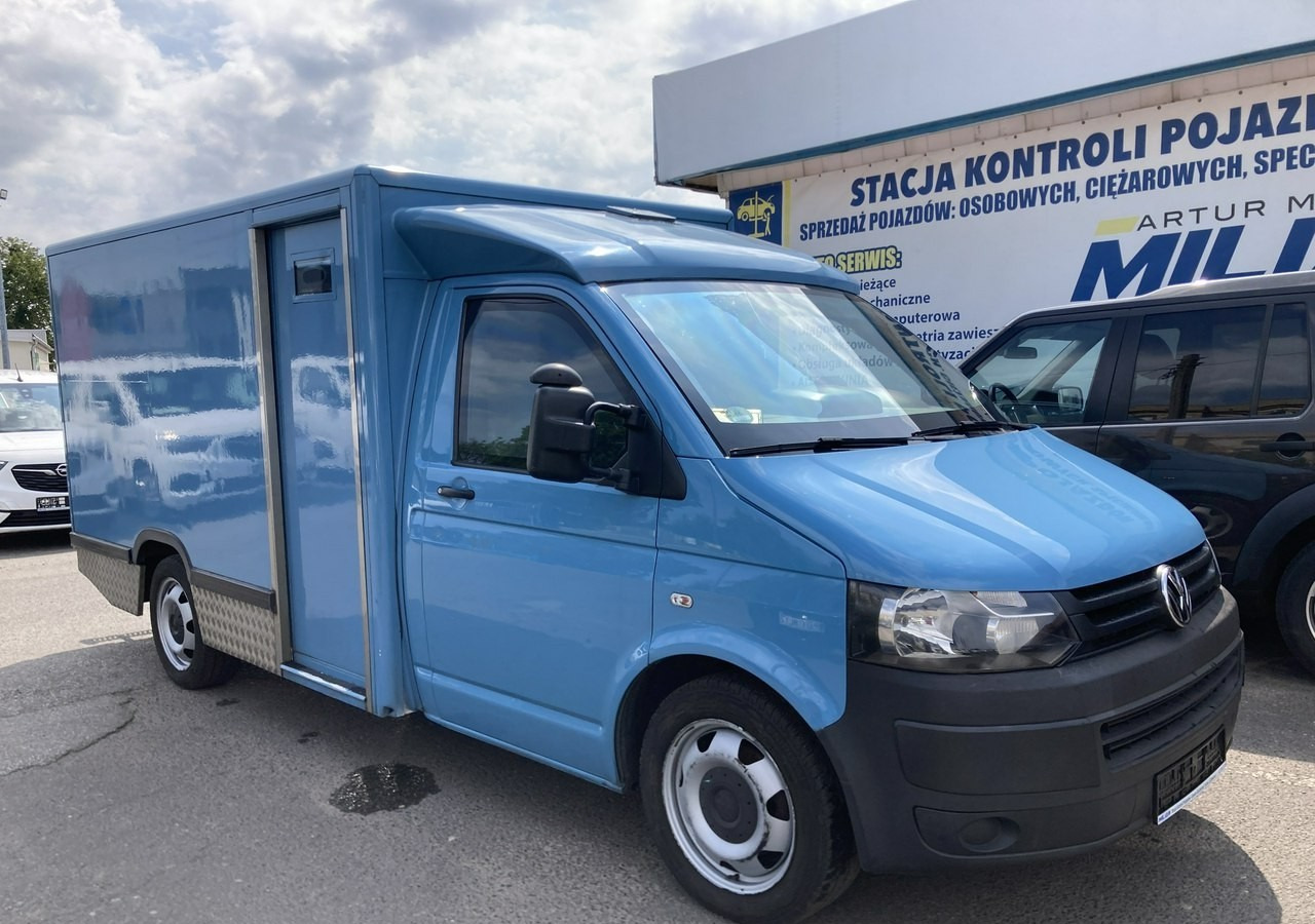 Volkswagen Transporter Trasporter T5 Bankowóz kuloodporny opanceżony Model 2015 - Inkasācijas mašīna: foto 2 Volkswagen Transporter Trasporter T5 Bankowóz kuloodporny opanceżony Model 2015 - Inkasācijas mašīna: foto 2