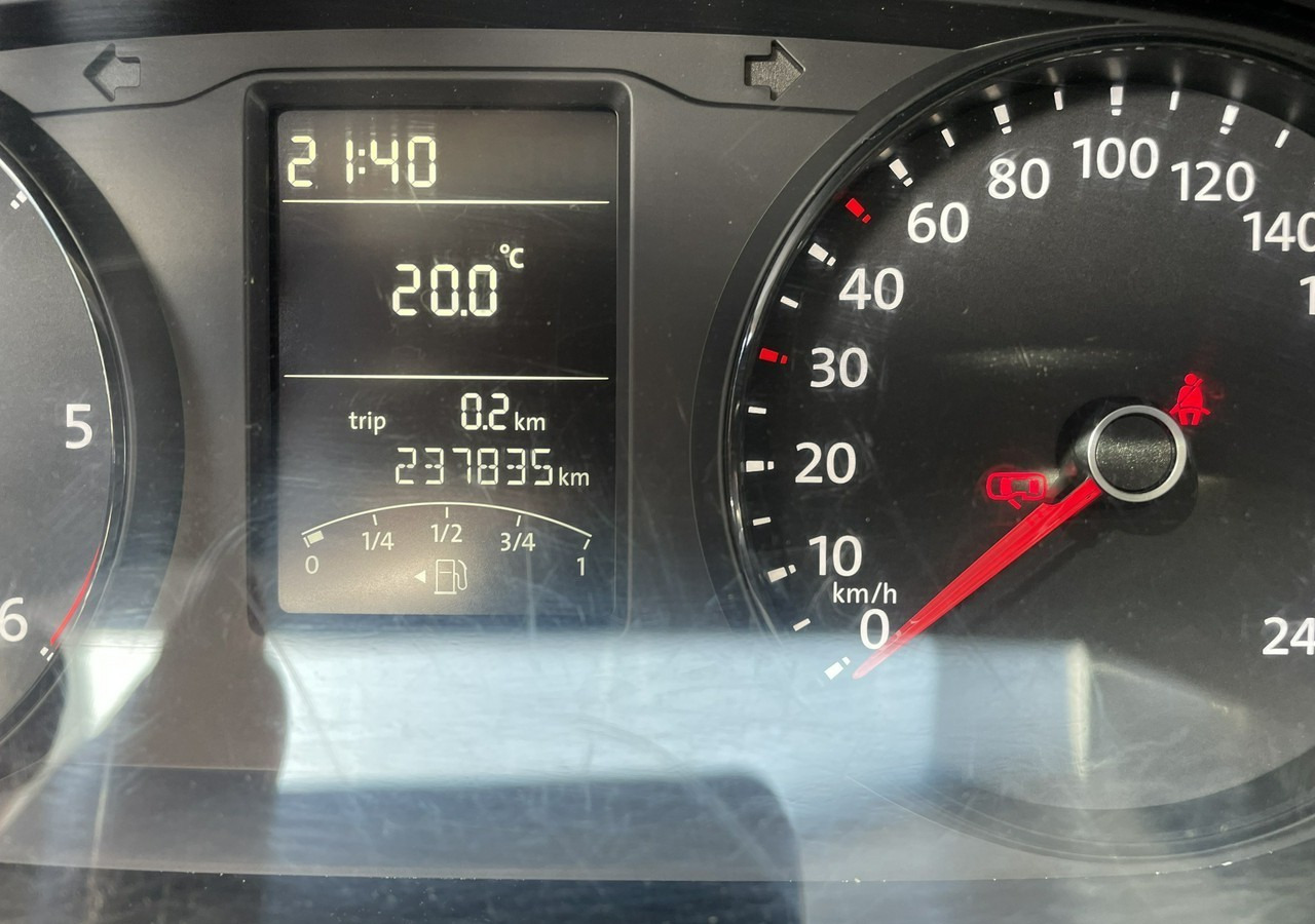 Volkswagen Transporter Volkswagen Transporter T6 Long 2.0-150KM 4X4 Klima Model 2018 līzingu Volkswagen Transporter Volkswagen Transporter T6 Long 2.0-150KM 4X4 Klima Model 2018: foto 16